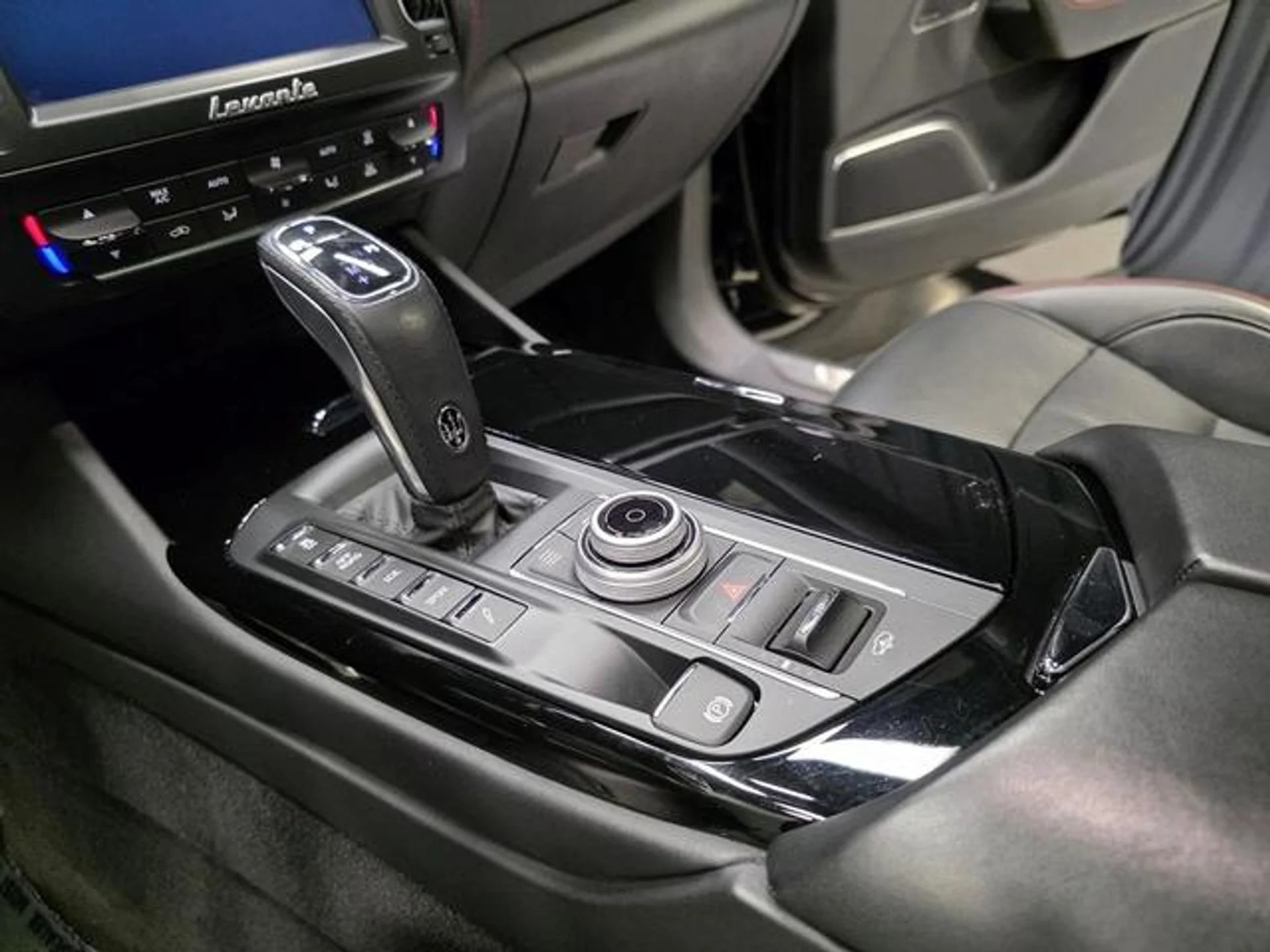 mph023_4222422060_Mr_JA_7_Pu8_EK_71z_Xsm1i_DXUBUWQ_4_645f9375d5