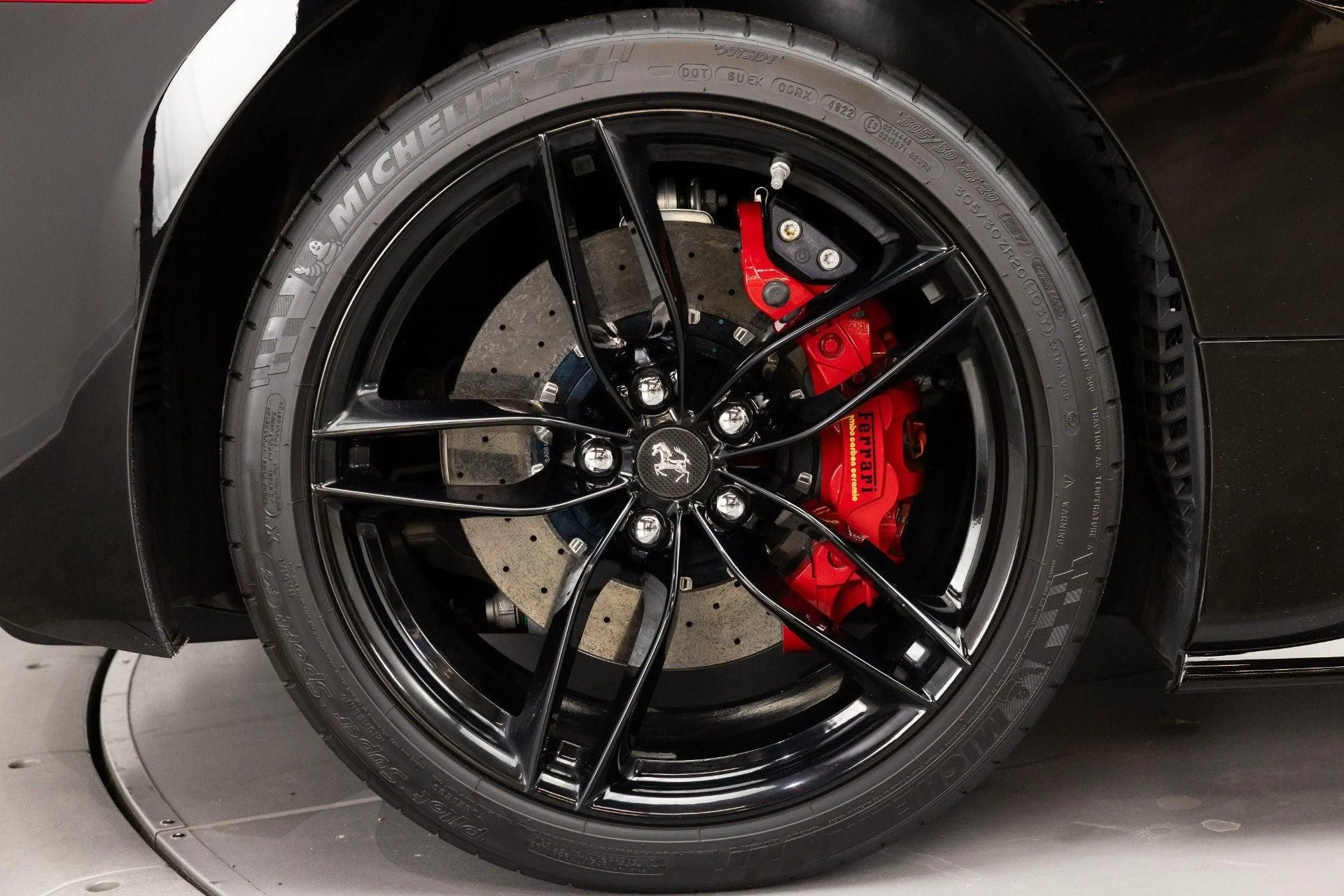 mph023_4230531799_Used_2017_Ferrari_488_Spider_1787836760_ce664d0cc5