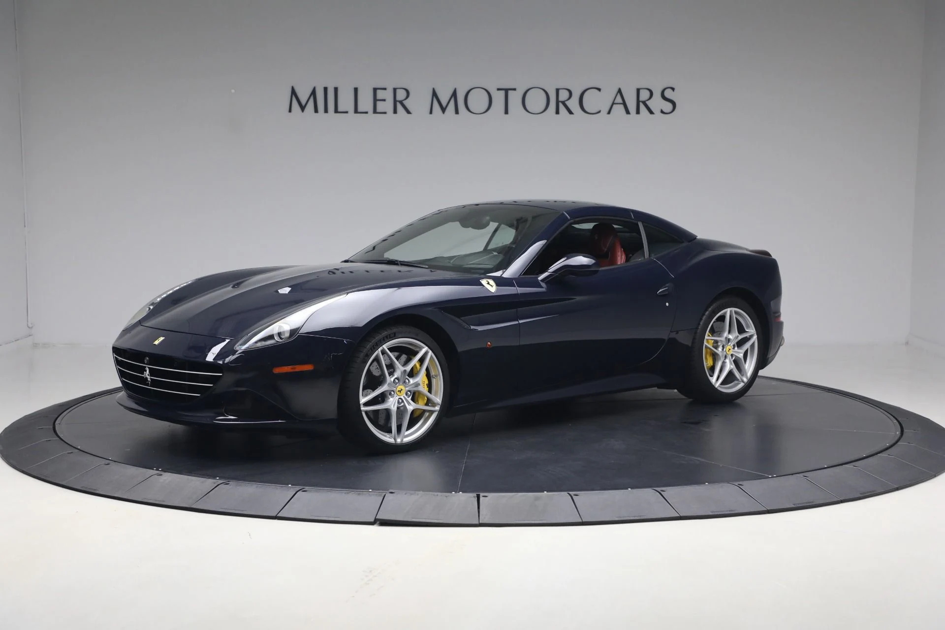 mph023_423191155_Used_2016_Ferrari_California_T_1779313485_a048c4faf1
