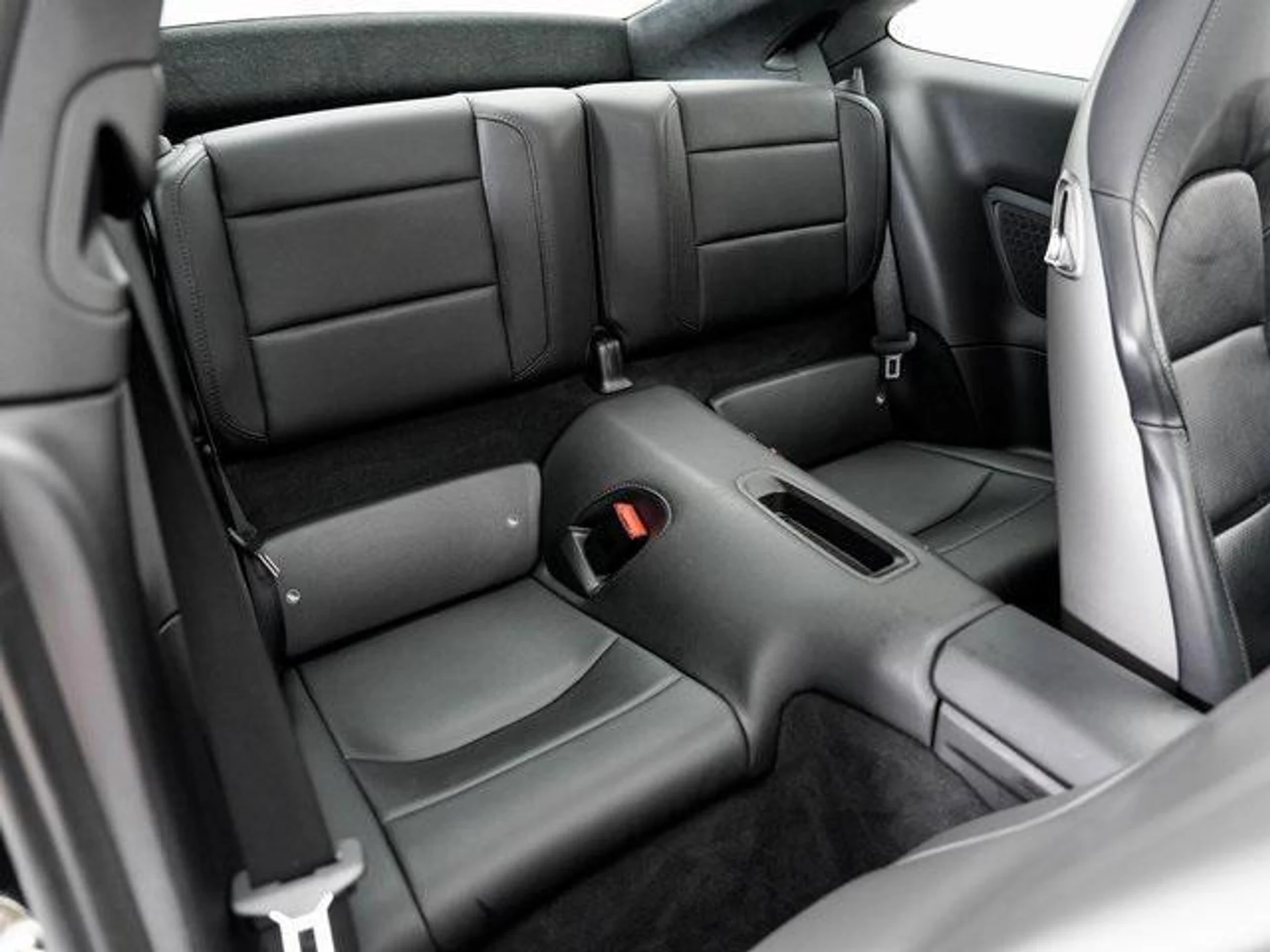 mph023_4232815124_9n7sdtj_BW_2n_Df_LS_Dap_Tucmduux0_578a563481