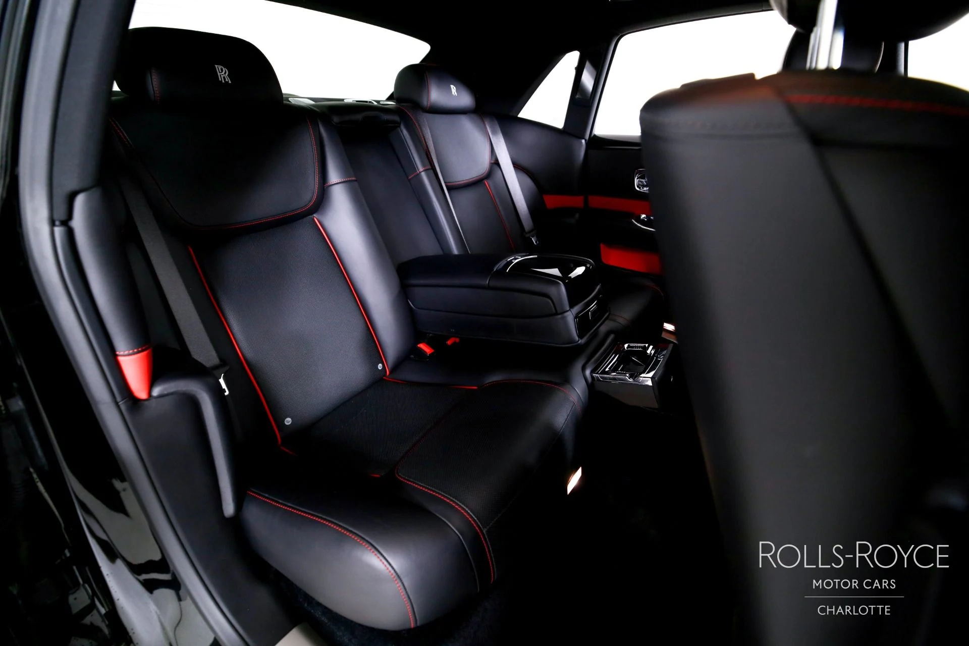 mph023_4233011762_Used_2019_Rolls_Royce_Ghost_1769449572_fb82dcfb72