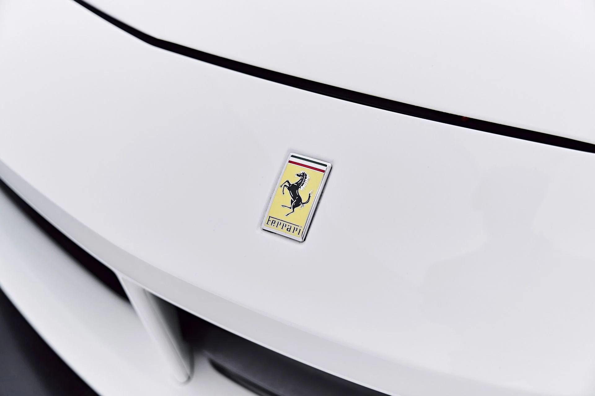 mph023_4239974281_Used_2018_Ferrari_488_GTB_Base_1782869696_29a16c009c