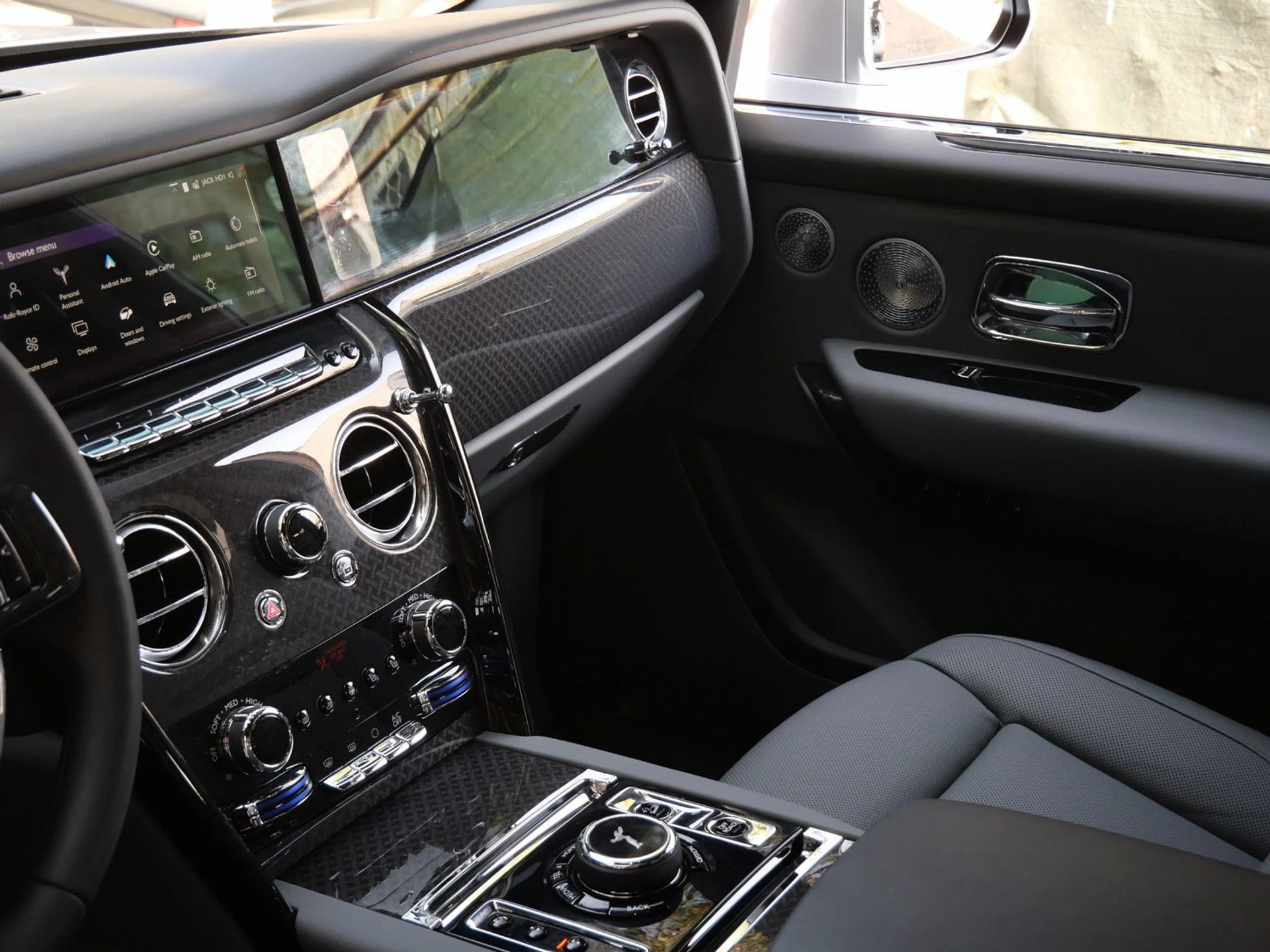 mph023_4242827022_61ef622103fcf6d9027f266212328459x_f30205c48c