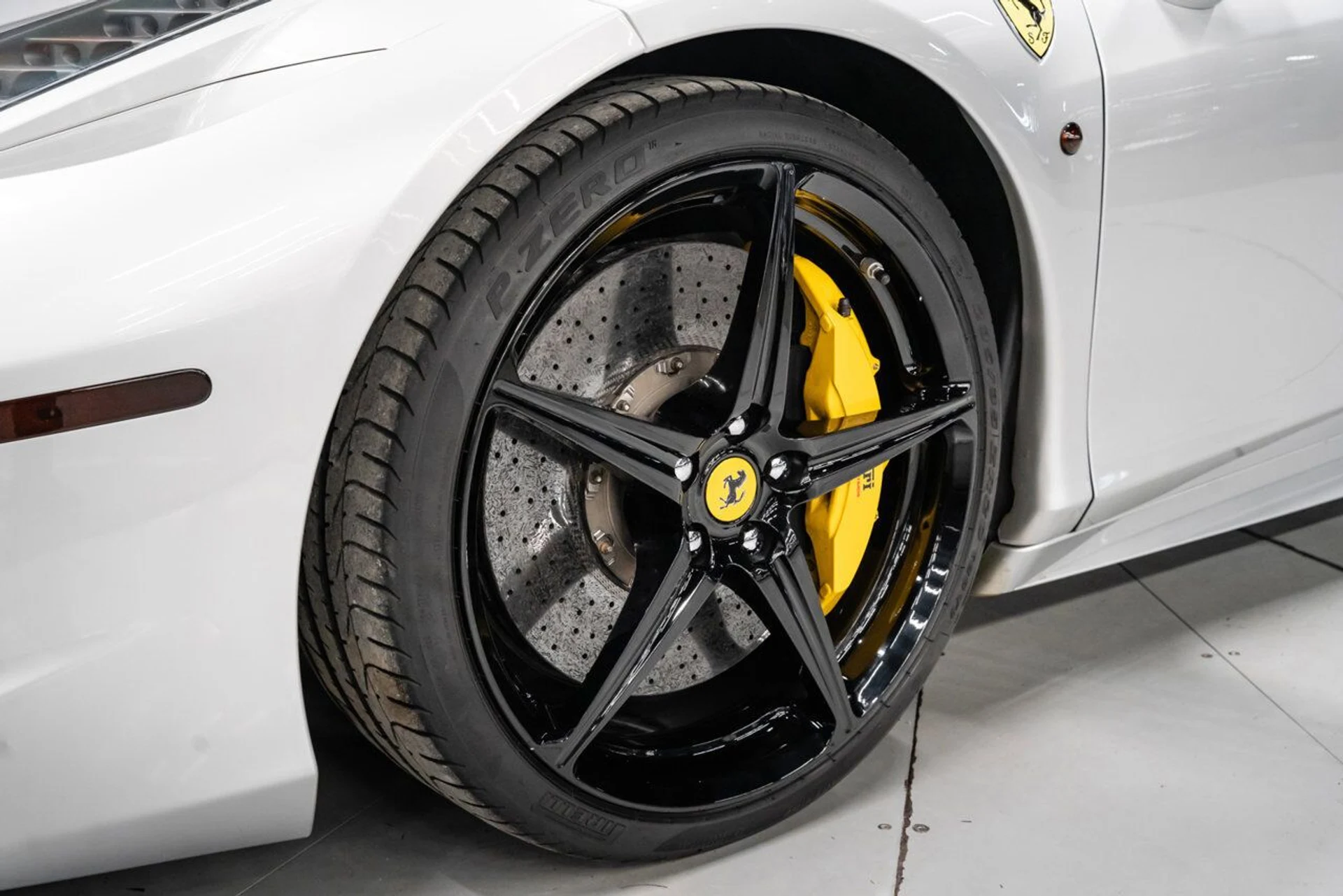 mph023_4242886225_ferrari_458_italia_2013_7f70acab4a