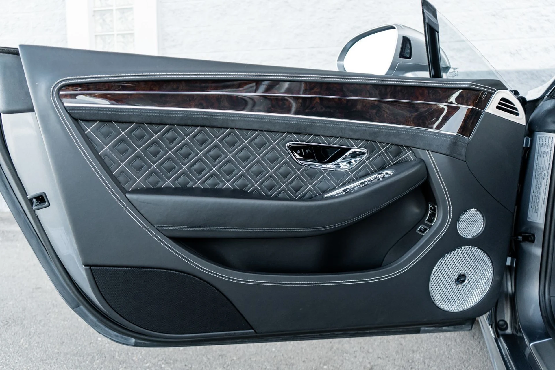 mph023_424467719_0fdde376_4681_411f_a729_ceb17d116d03_206ec5aa9a