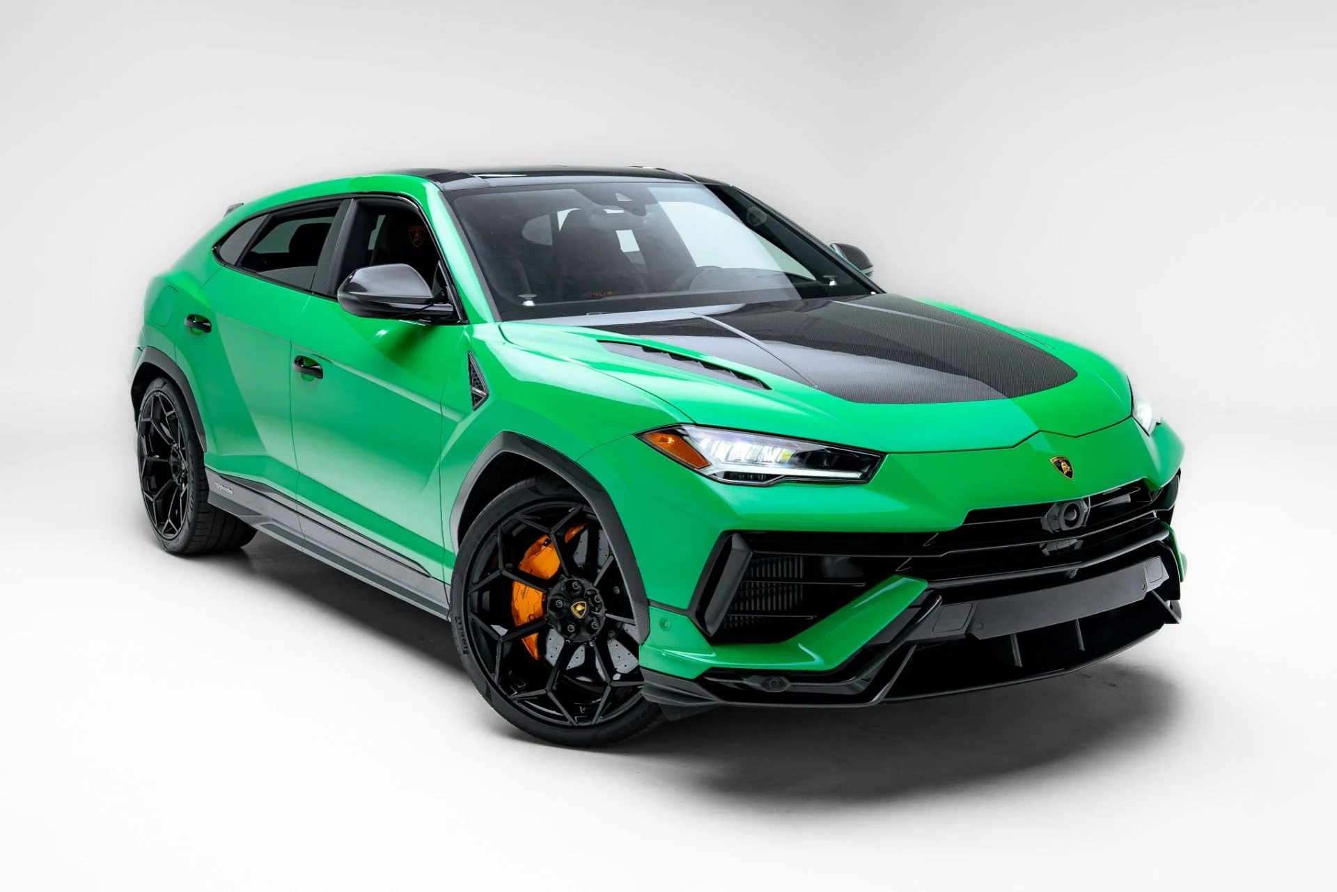 mph023_4245171531_Used_2023_Lamborghini_Urus_Performante_1776977972_f68457e809