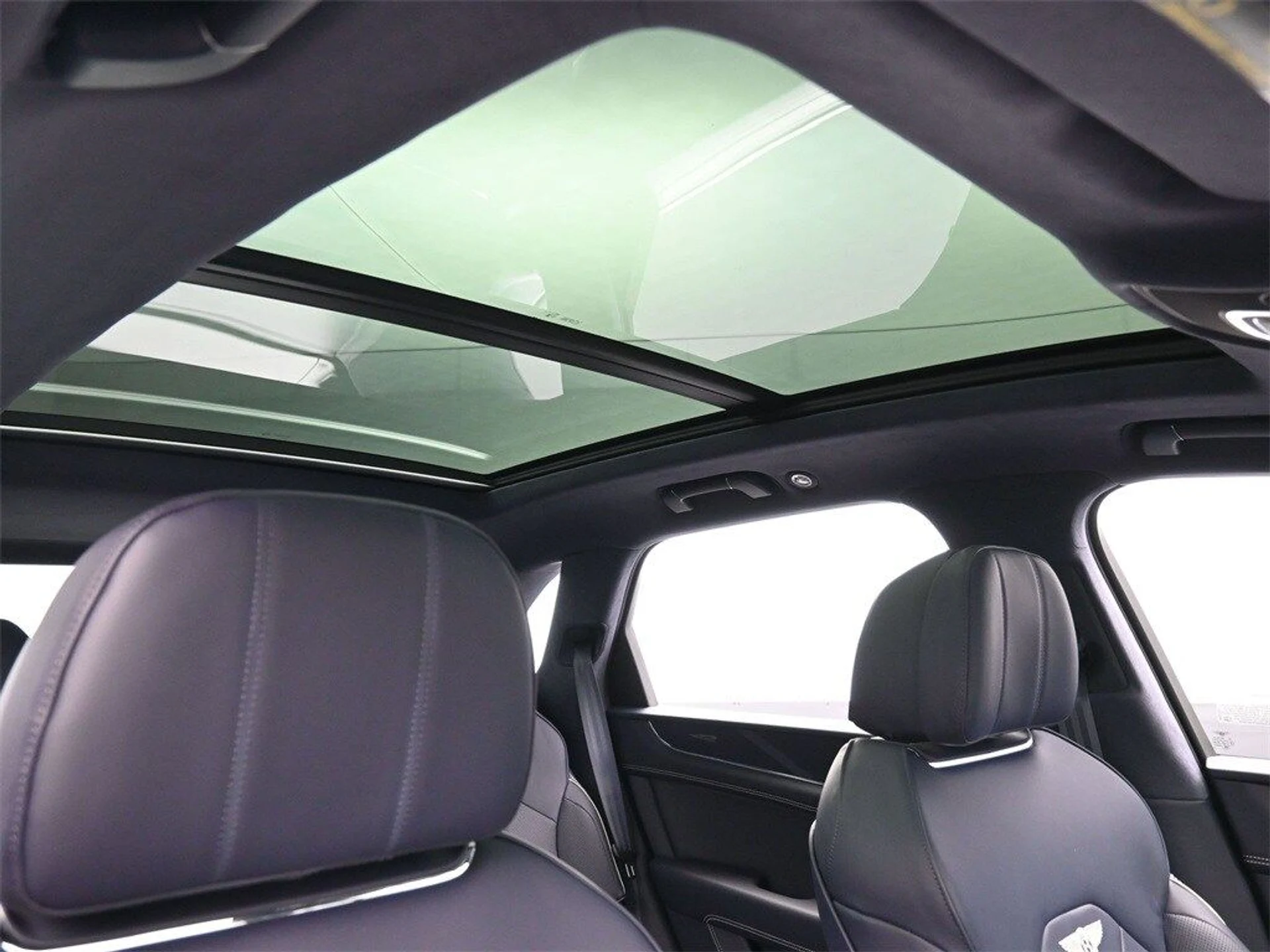 mph023_4249494600_73bd1a3633f85ec85cc971b5dd88023ex_57e0a52cb9