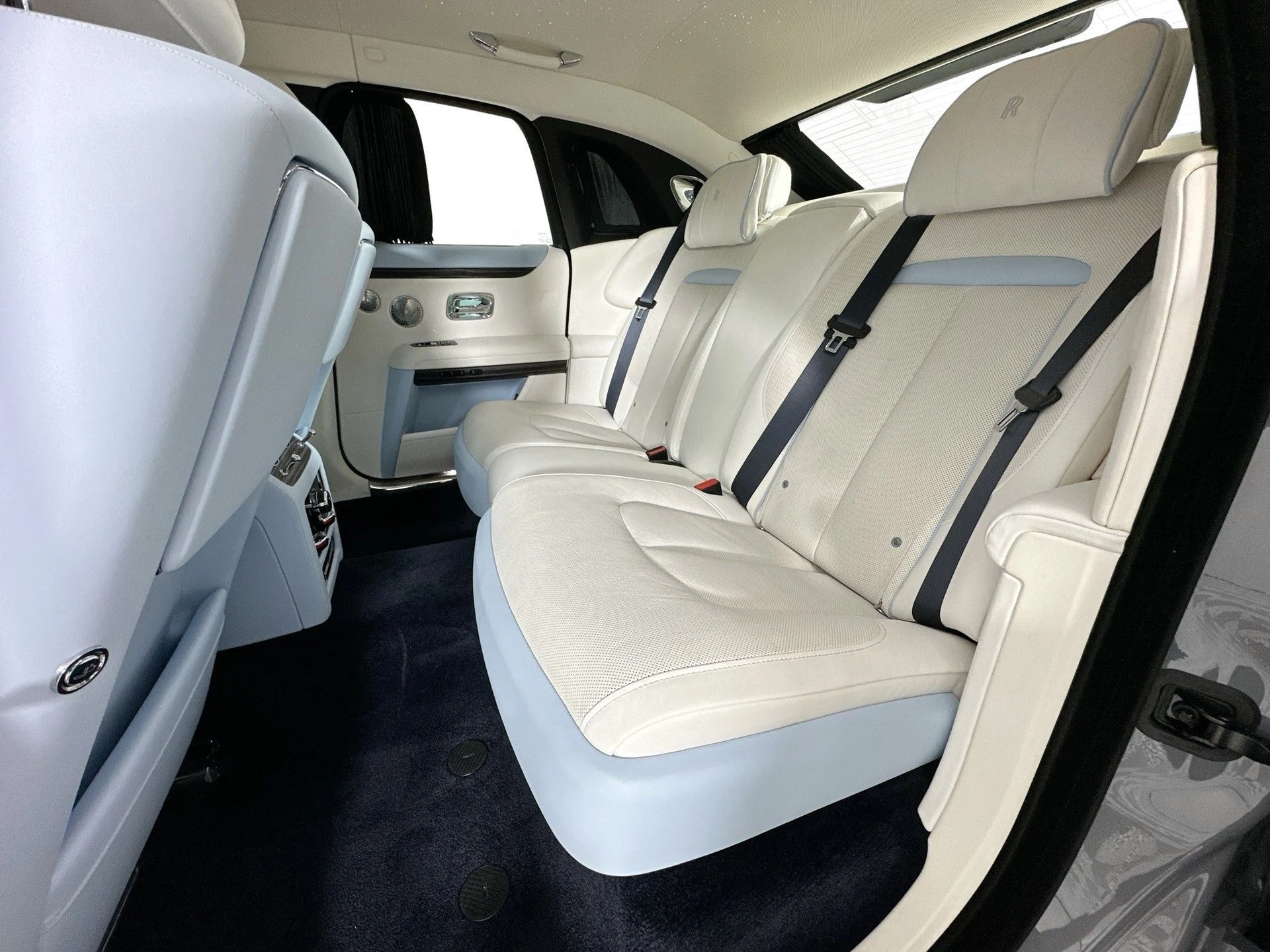 mph023_42515407_24_f062bd05b5