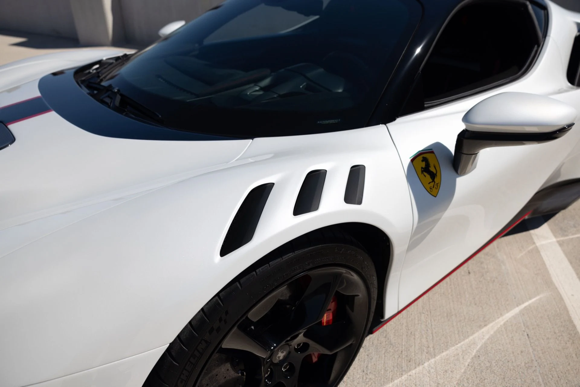 mph023_4251966160_Used_2025_Ferrari_SF_90_XX_Stradale_1791844295_fd74a1c983