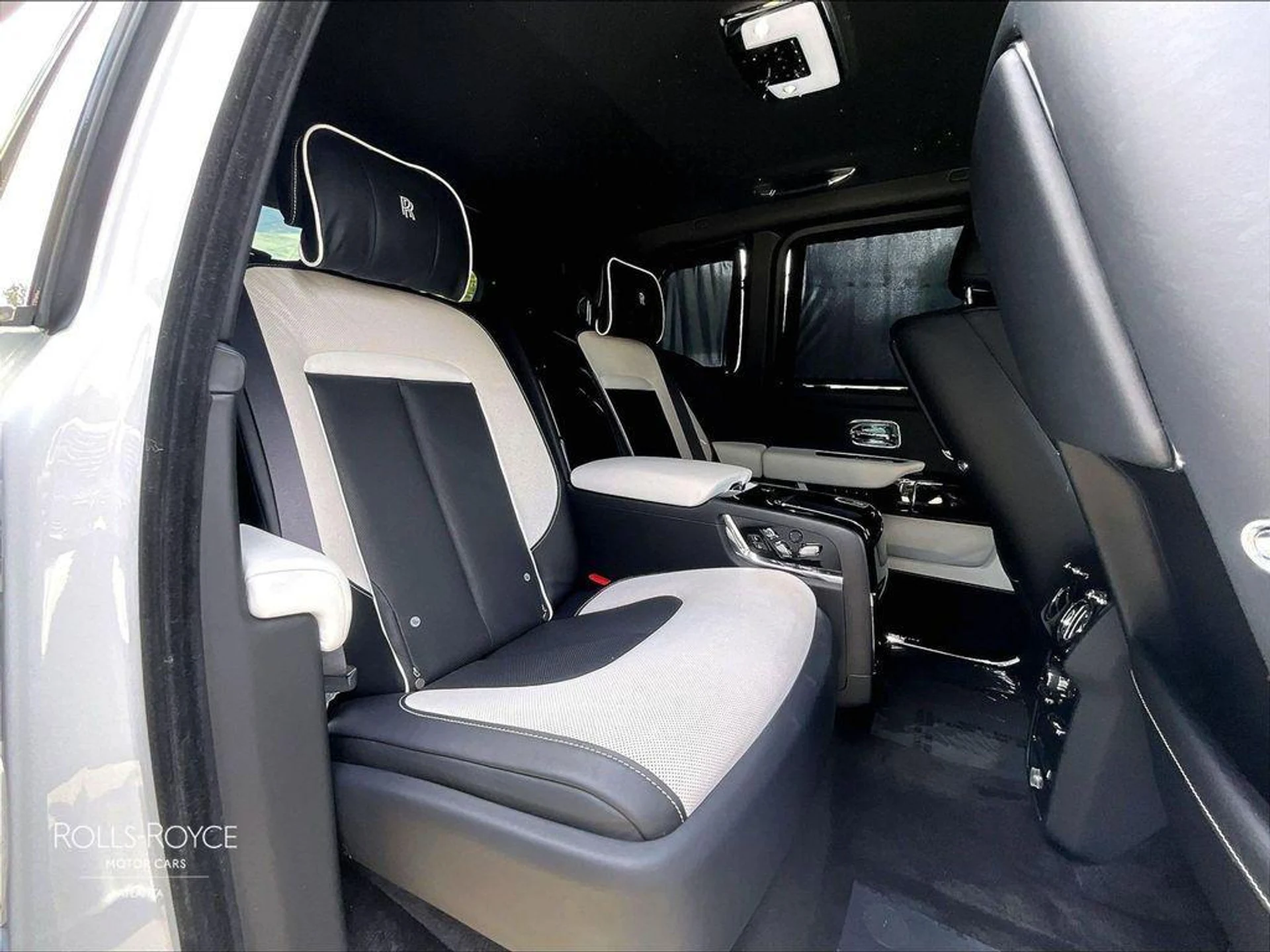 mph023_4254806874_4sm_Iuv_Klvf_O77_E9wm4i_Yial_X_Omc_50dfa3752e