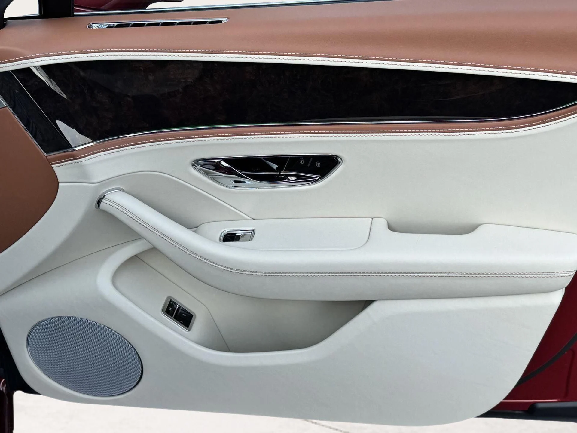 mph023_4257237789_5f5317c7c0acecd786f9e4042374e6d3_6932e1b94f