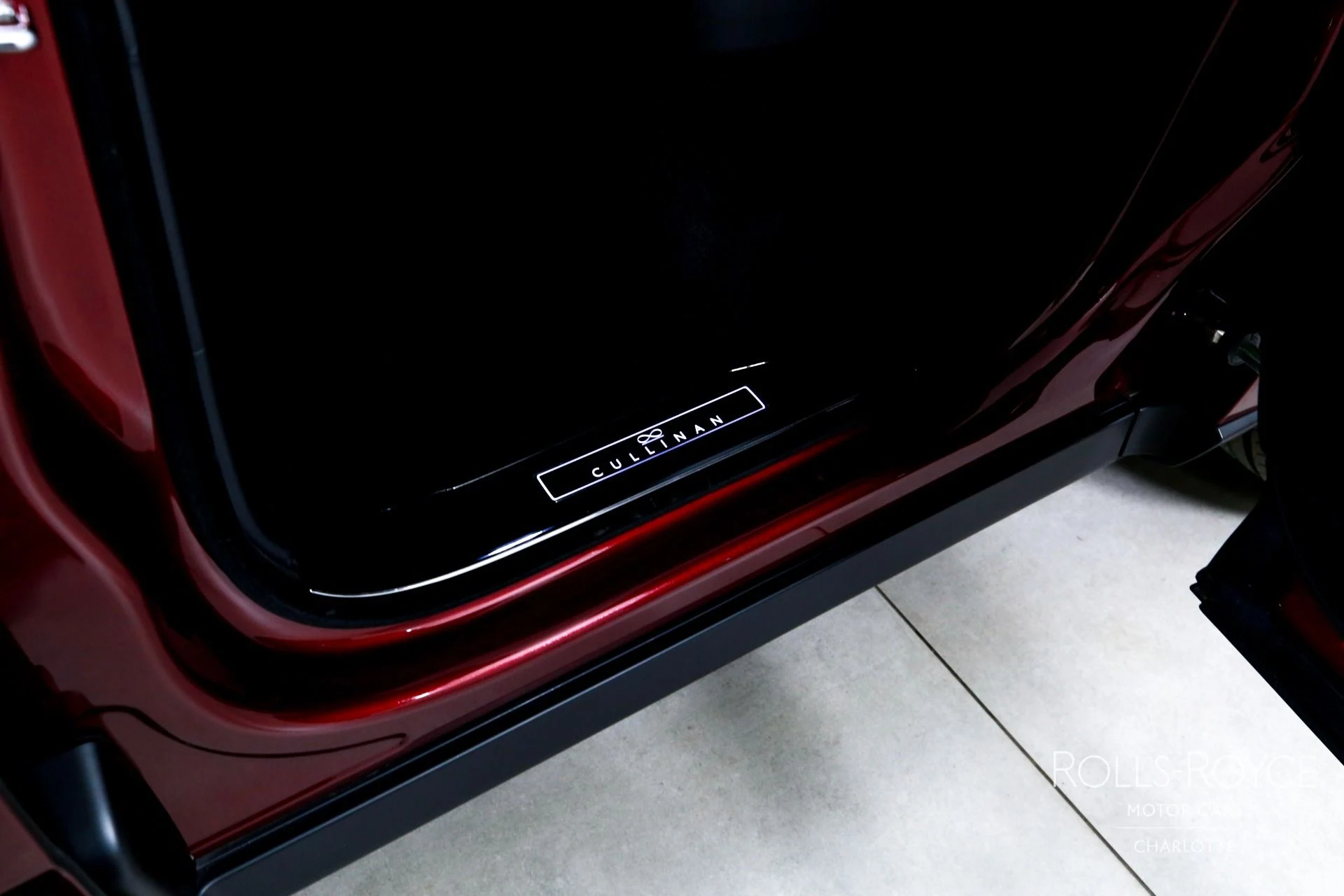 mph023_4265273482_Used_2022_Rolls_Royce_Black_Badge_Cullinan_1769449114_bdc5e328ea