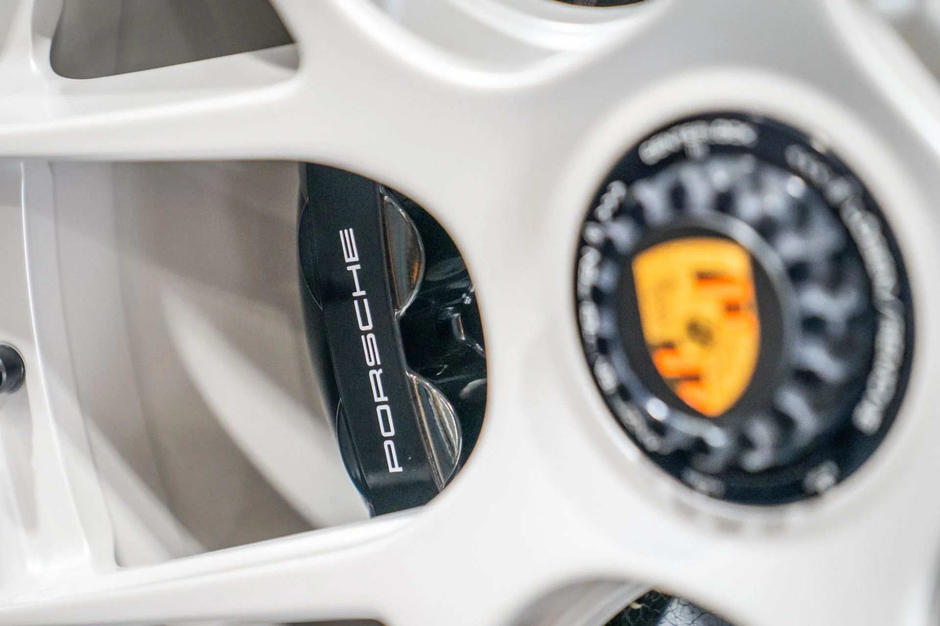 mph023_4268746497_Used_2024_Porsche_911_ST_5341963_1766128393_b8dec16d9d