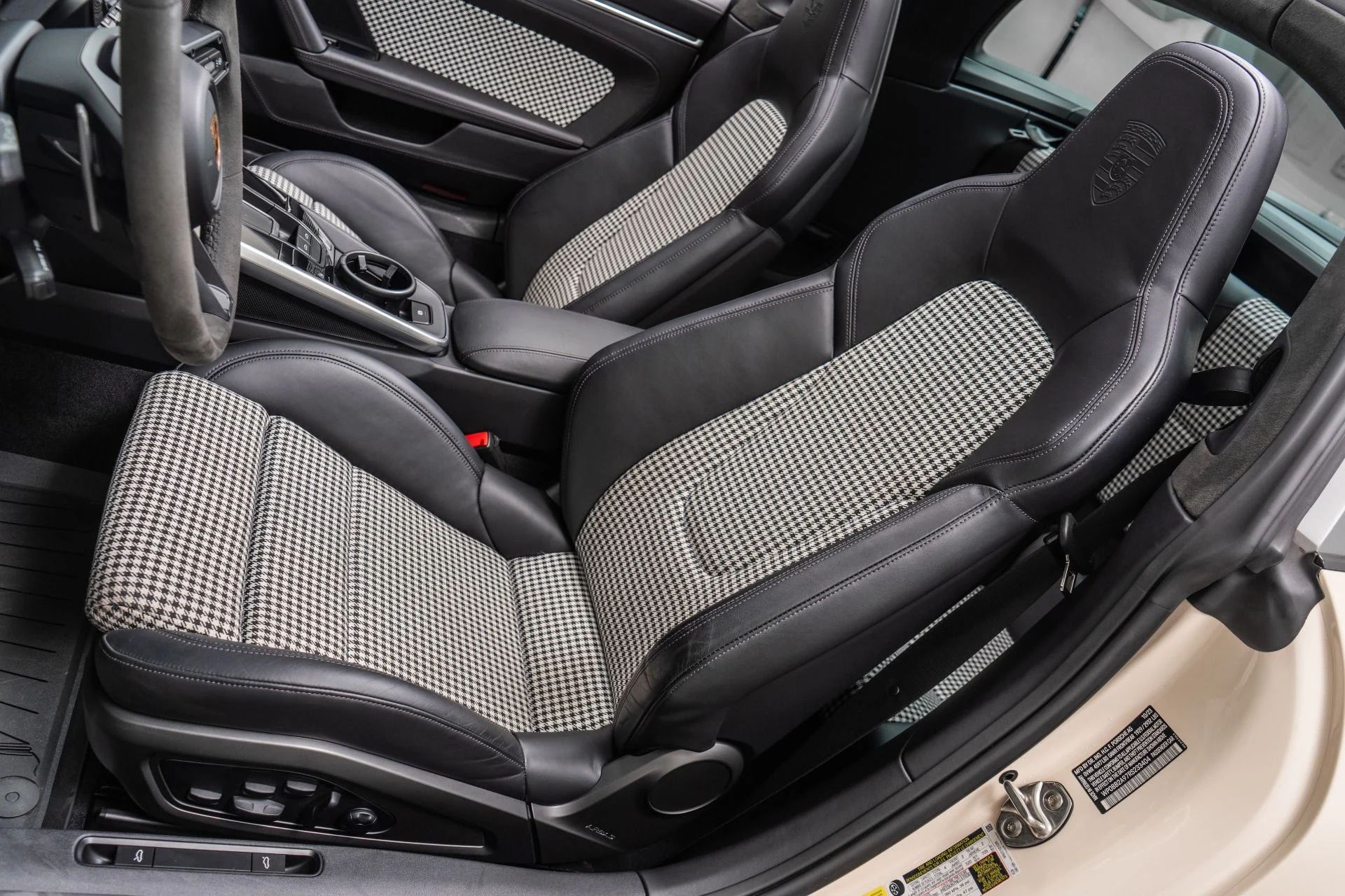 mph023_4273527096_Used_2024_Porsche_911_Targa_4_S_1792178990_f93786e019