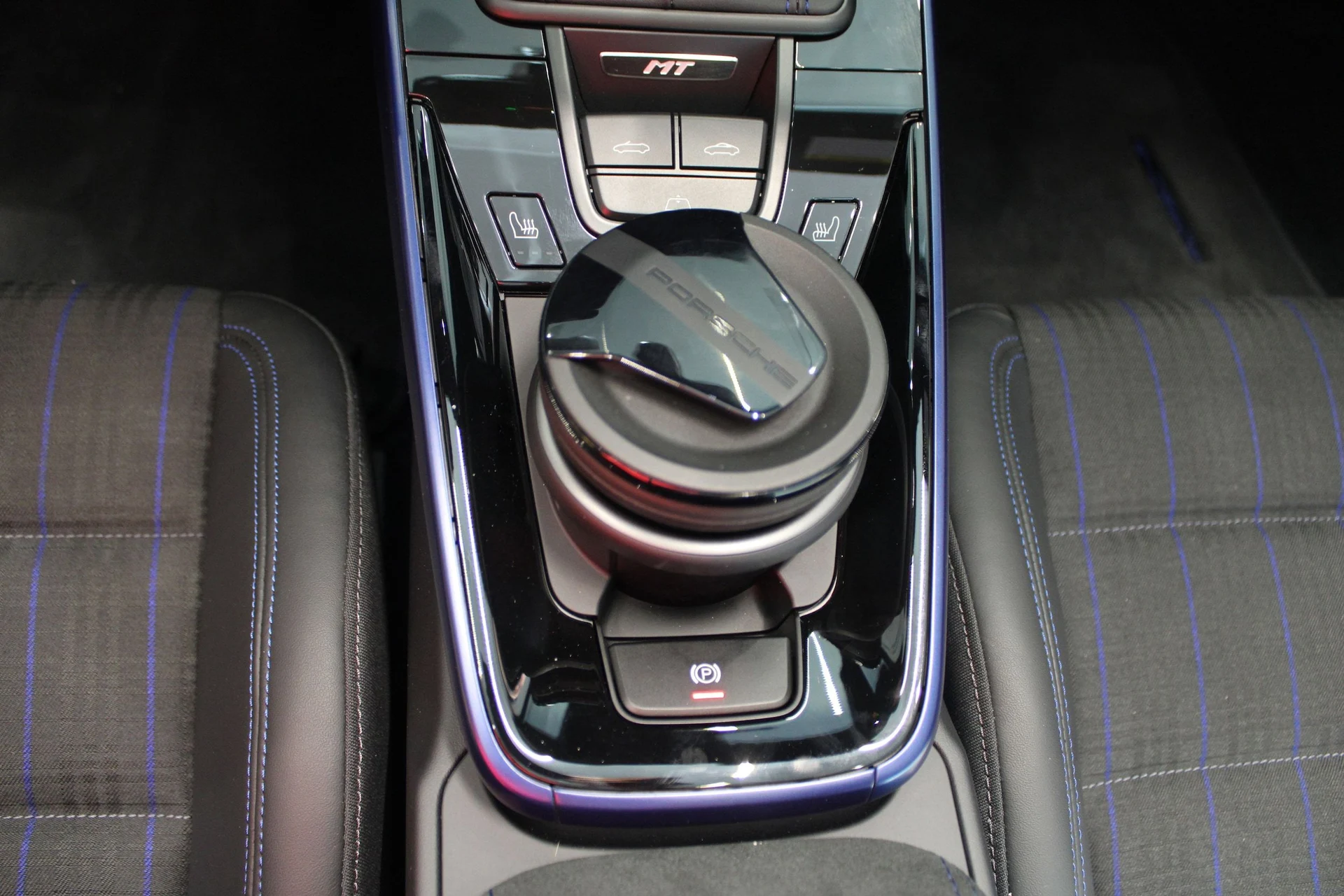 mph023_4275593574_7e40fb78ee91a8d687d330f76c4a4d54x_e99d4a0be1