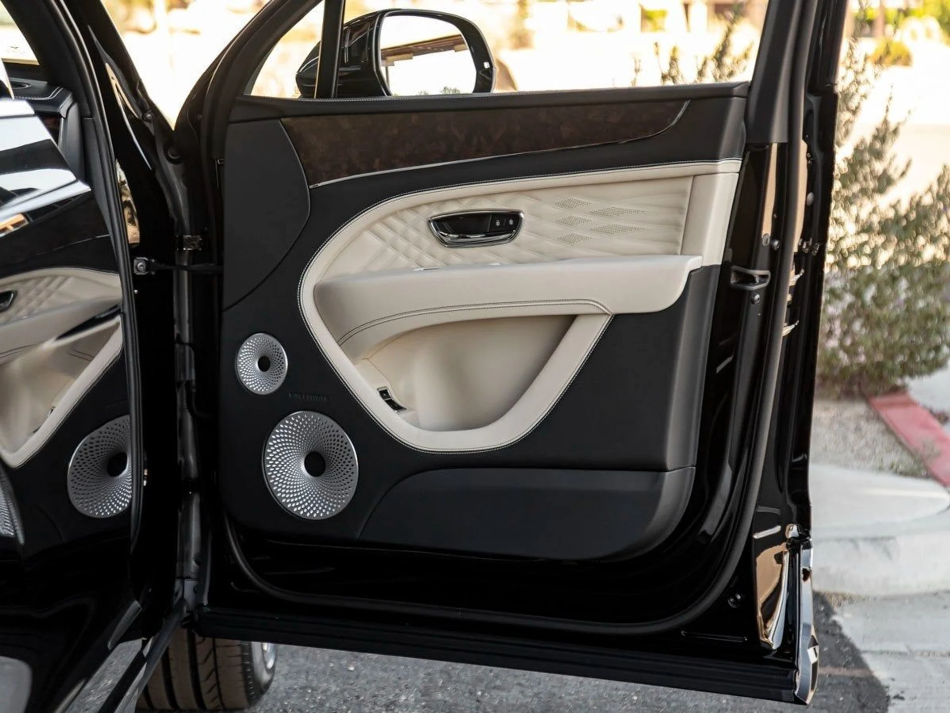 mph023_4287782826_24_aa18899502