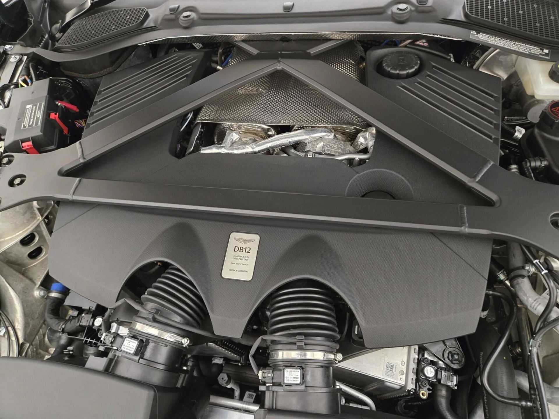 mph023_4290124978_New_2026_Aston_Martin_DB_12_Volante_1777612892_356cb0ba2c