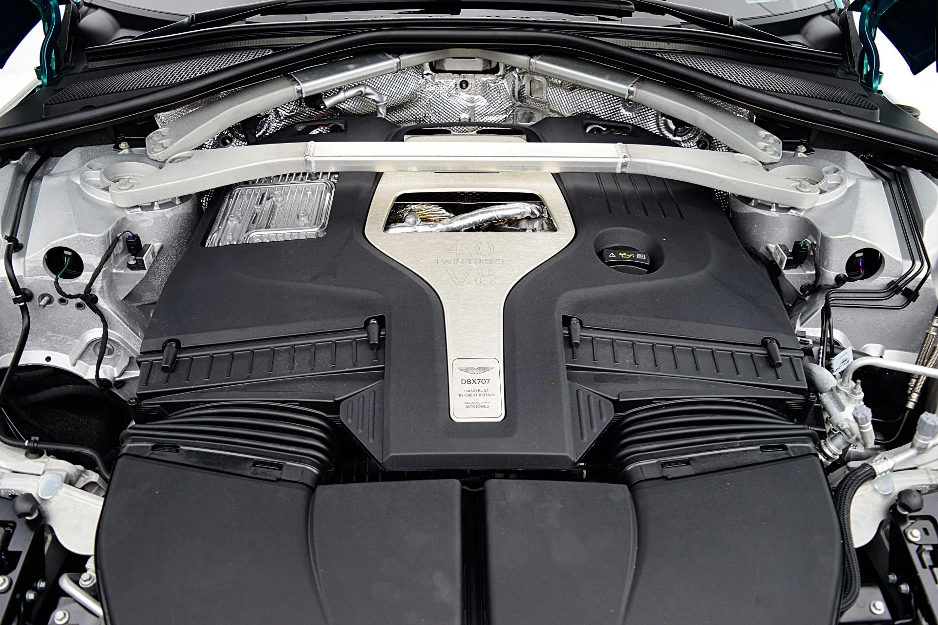 mph023_4292389890_New_2025_Aston_Martin_DBX_707_5088b509f1