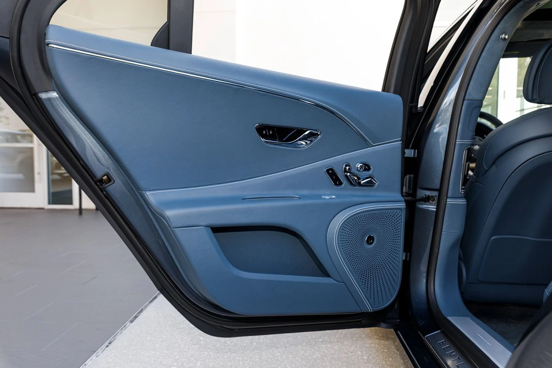 mph023_451796049_0d90f5688ffca08f28af944bd57889c6x_f0ada06546