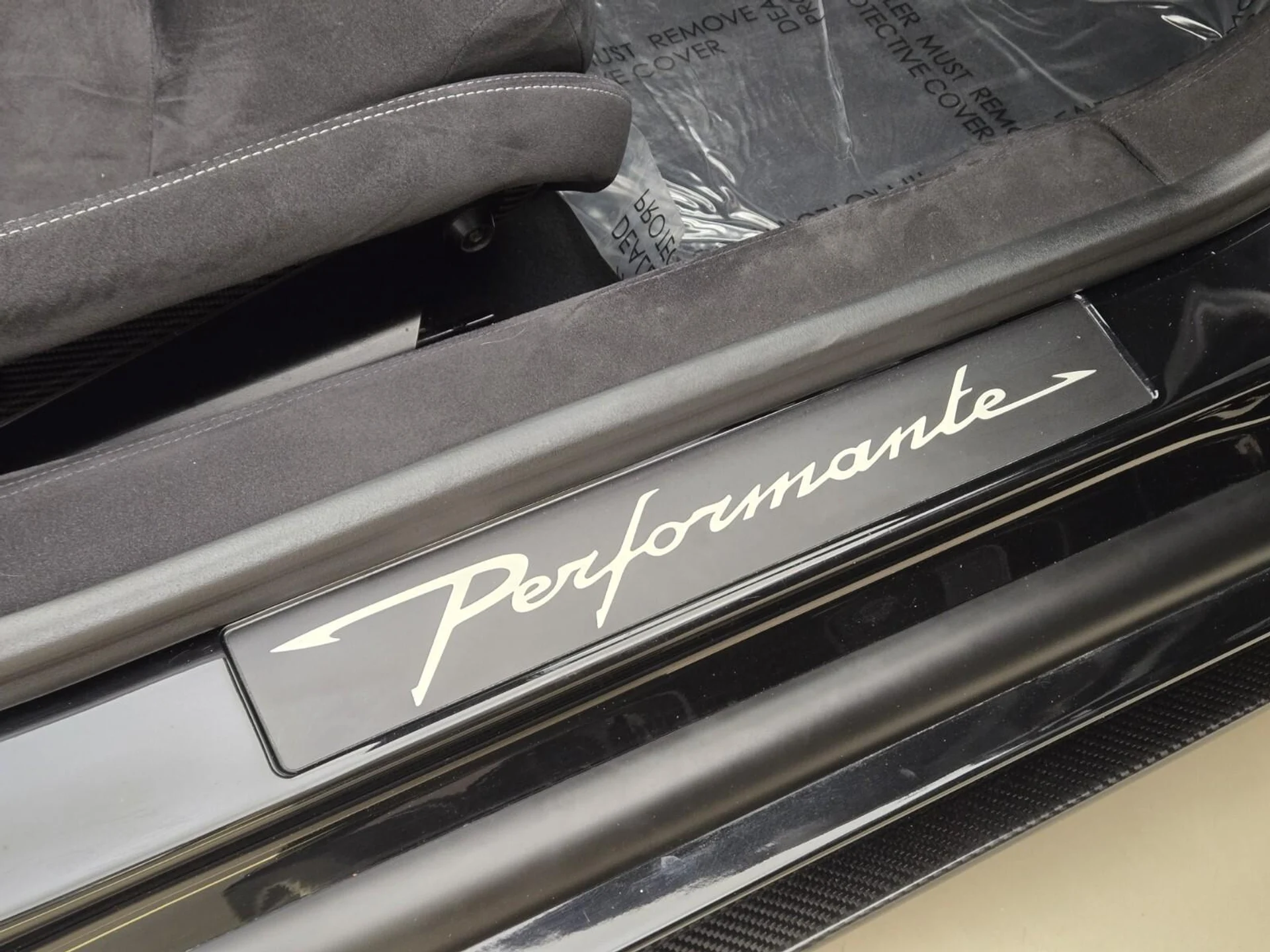 mph023_457620086_Used_2011_Lamborghini_Gallardo_LP_560_4_1762242024_22b575cc53