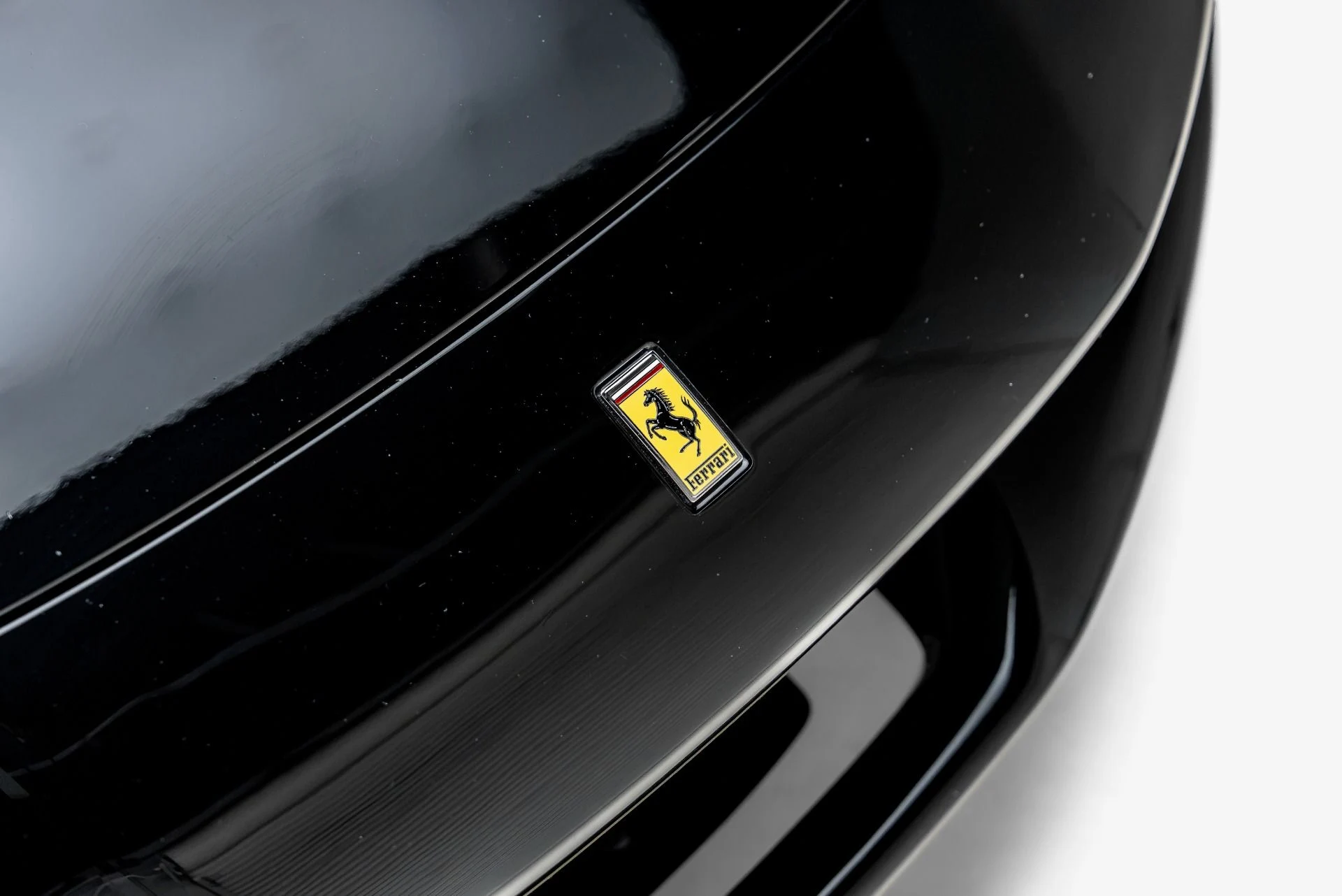 mph023_472794622_Used_2024_Ferrari_296_GTS_1784751478_8d179a095e