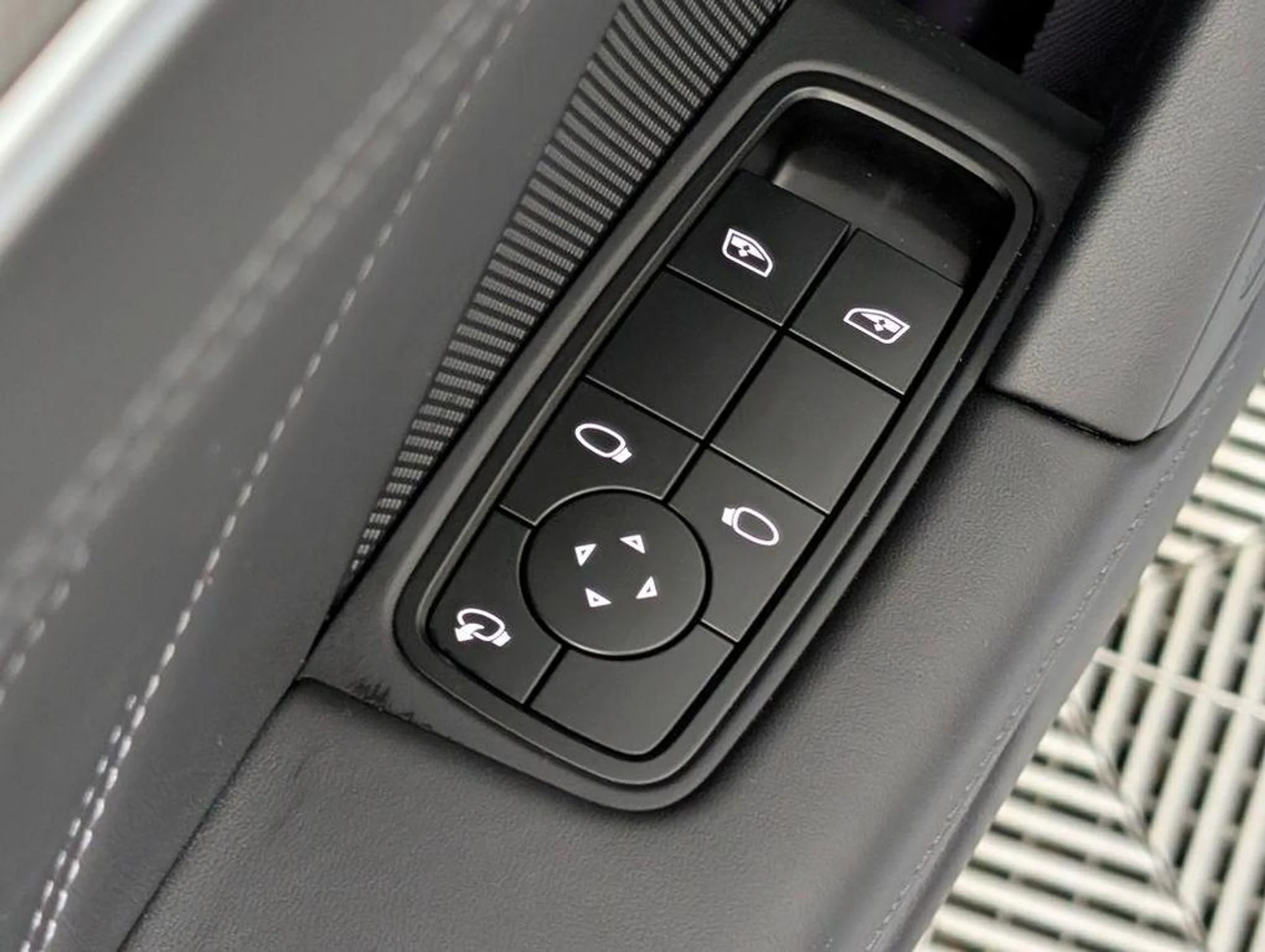 mph023_473133029_Ida_VHB_1_Vwnb_M4_LBM_6p_2_NWP_Cq_Q_d6ccf82cad