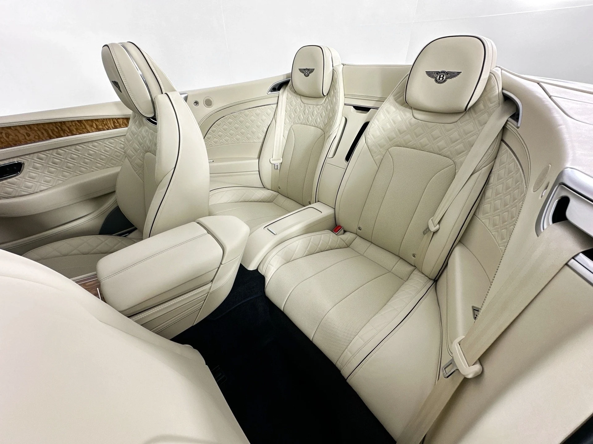 mph023_490495904_24_0832dc2f26