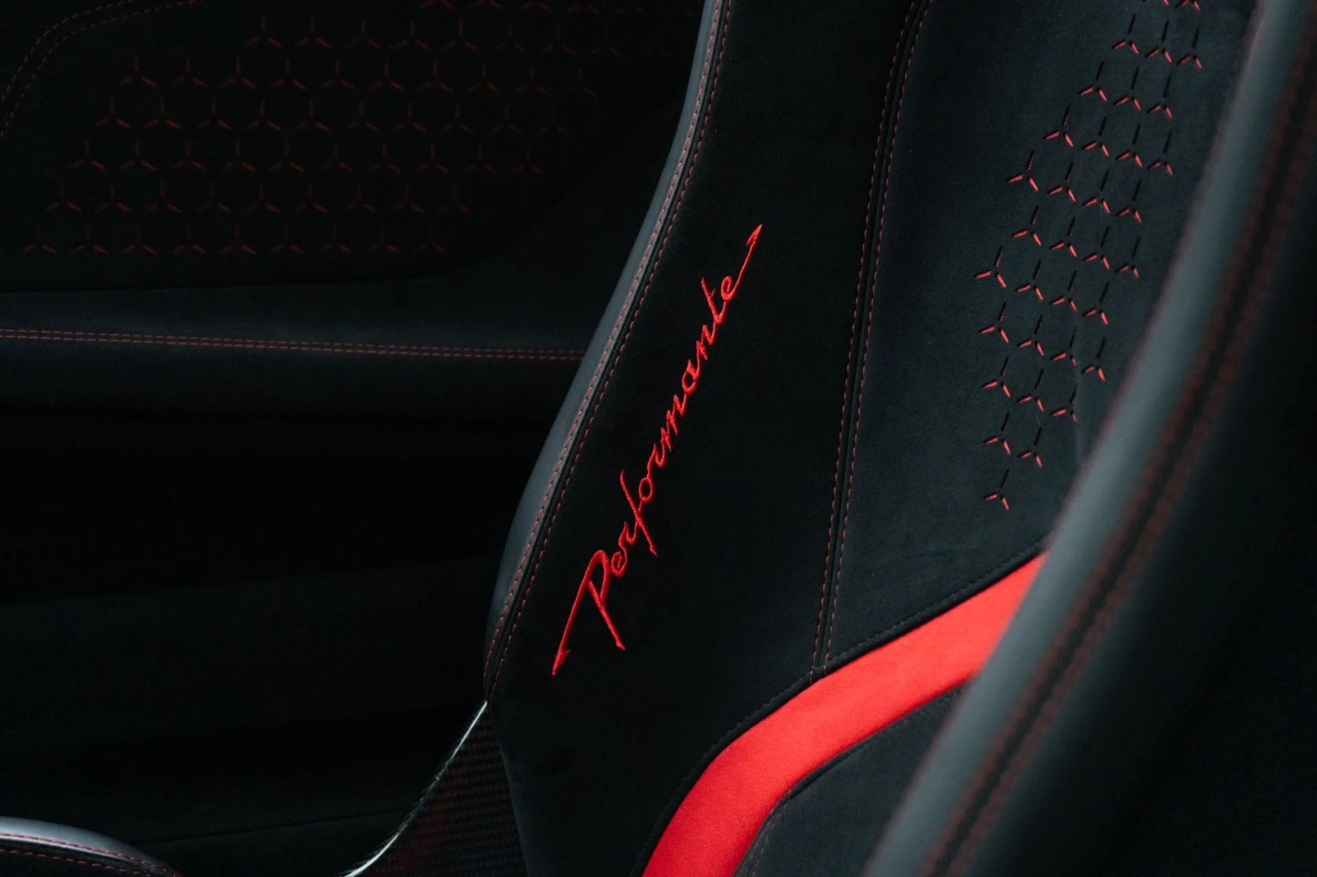 mph023_49113038_Used_2018_Lamborghini_Huracan_LP_640_4_Performante_1784070593_b166e67e5a