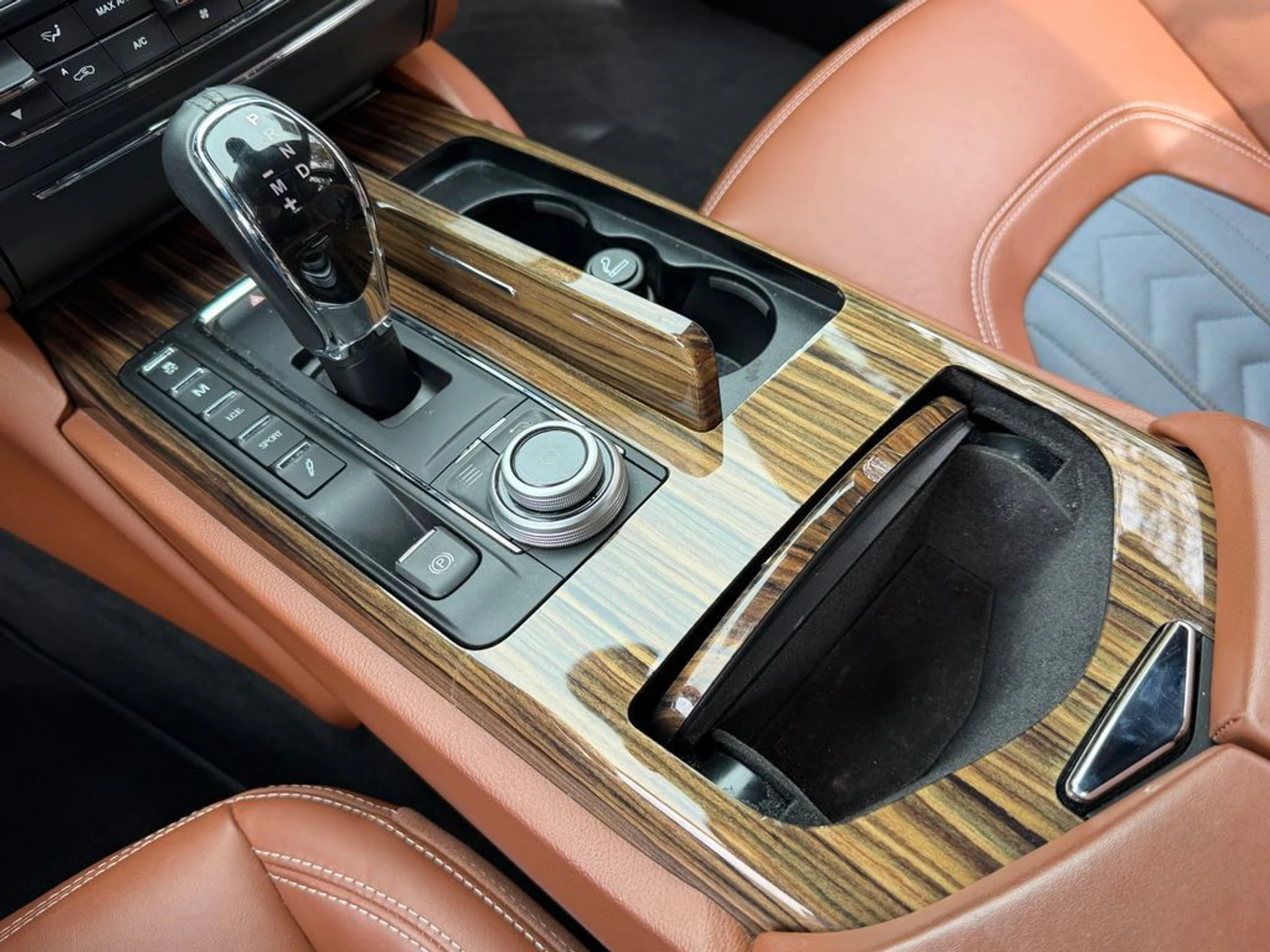 mph023_491247553_2dce6bbe7e6f441d8d2c8452742b4d39_ce106e078a