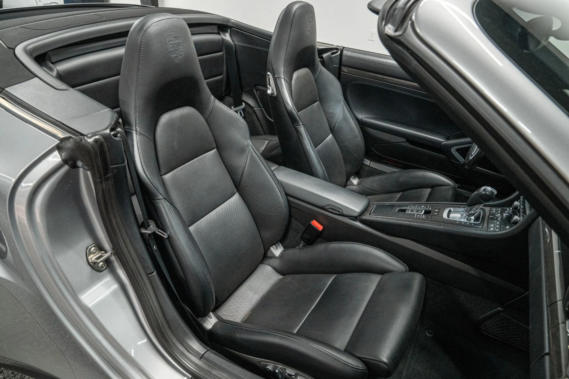 mph023_495791161_Used_2016_Porsche_911_Turbo_S_Cabriolet_Premium_Package_Plus_Burmester_Sound_Adaptive_Cruise_1760023827_bd5f7470d5