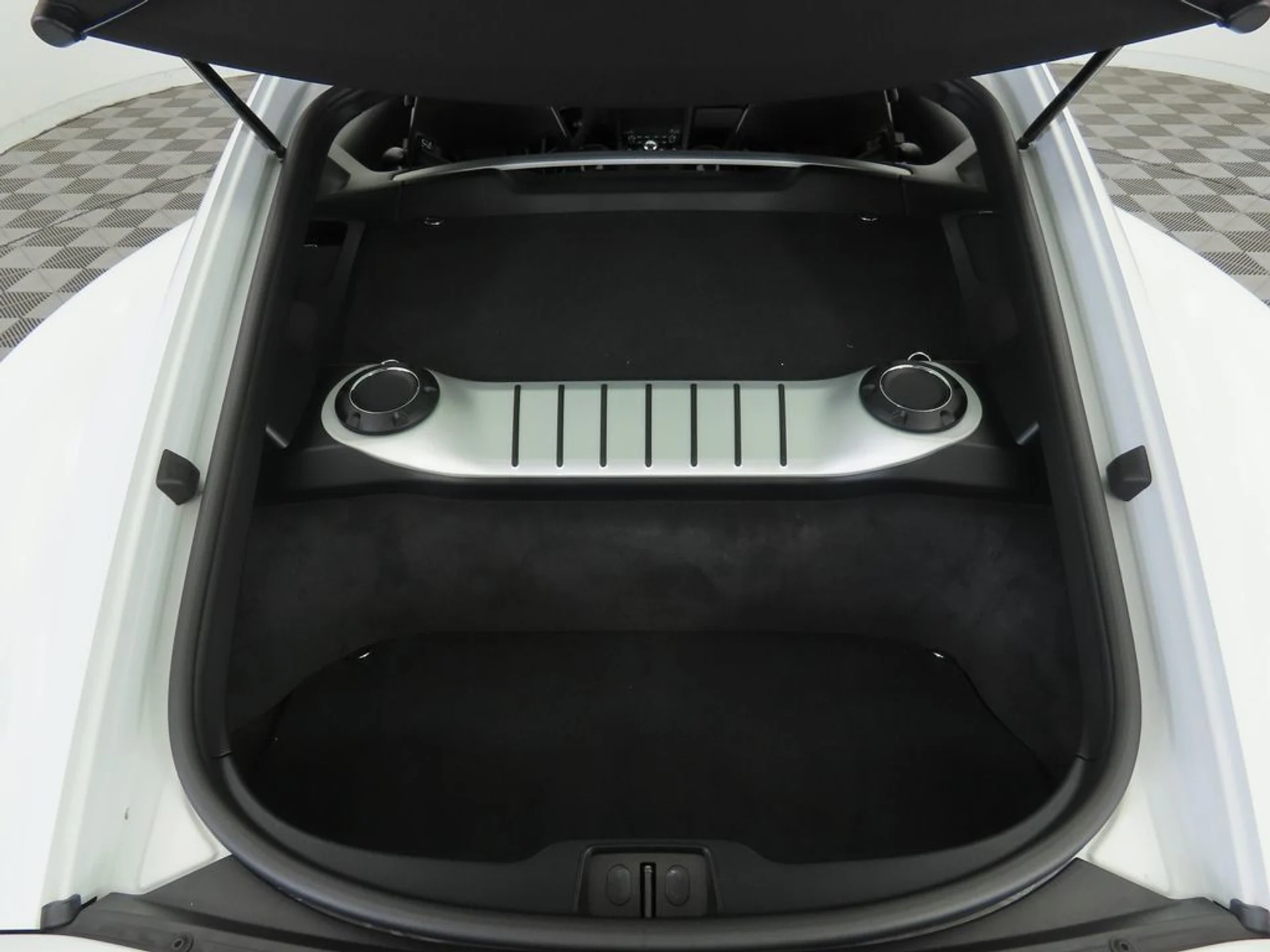 mph023_496104387_used_2020_porsche_718_cayman_gt4coupe_8119_22982883_24_1024_c2792eebdb