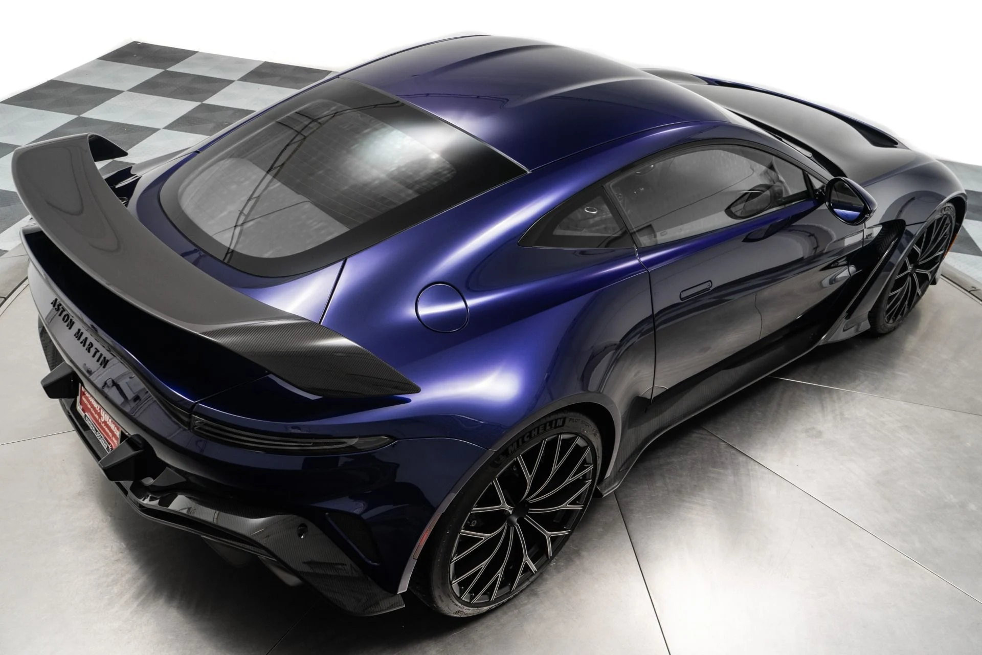 mph023_499053884_Used_2023_Aston_Martin_Vantage_V12_1755616740_8e3422f72c