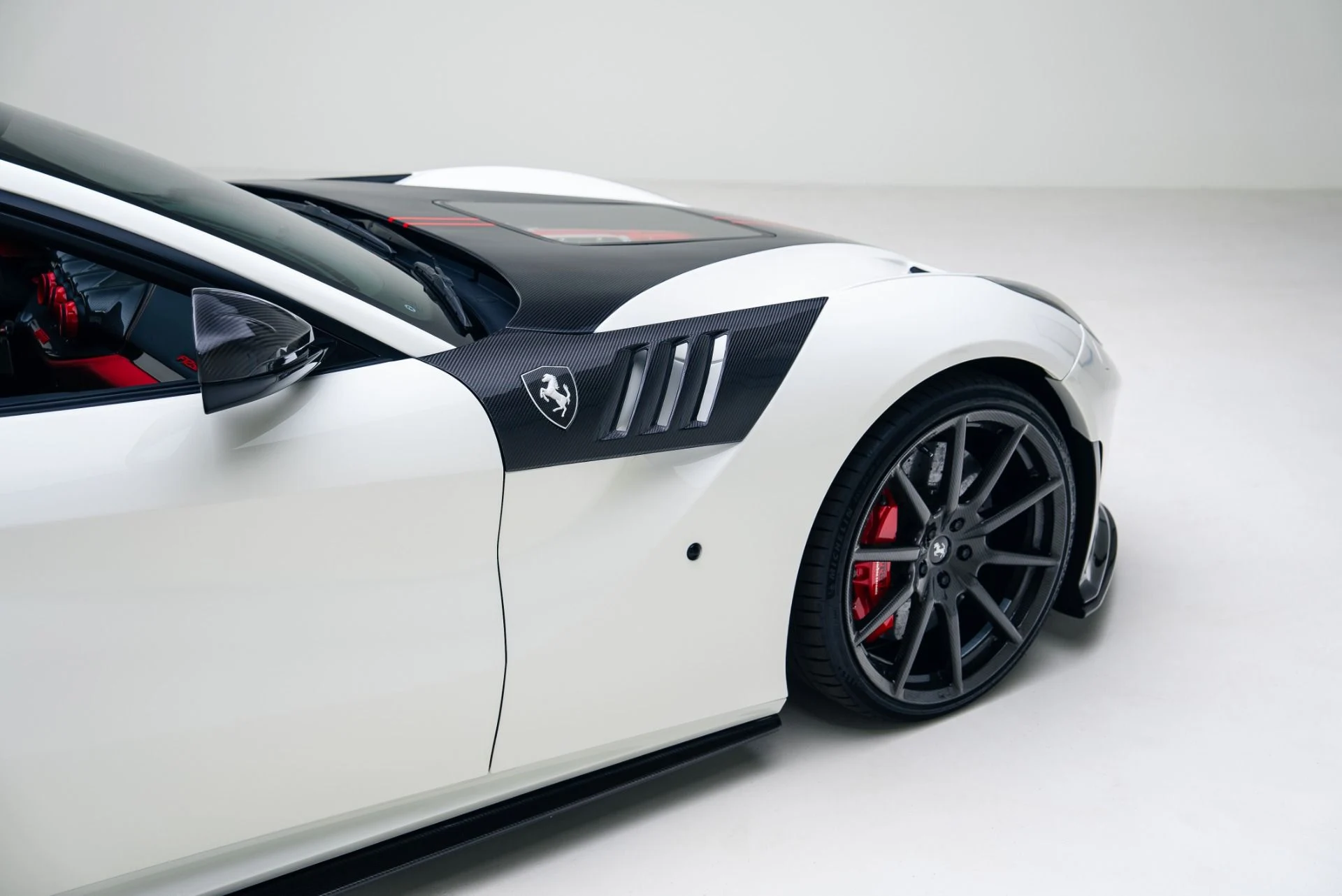 mph023_500418365_Used_2016_Ferrari_F12berlinetta_1765306007_cc0b348135