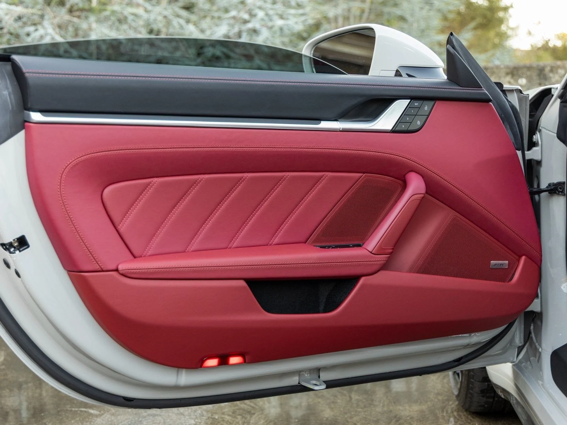 mph023_506201175_24_4827d66638