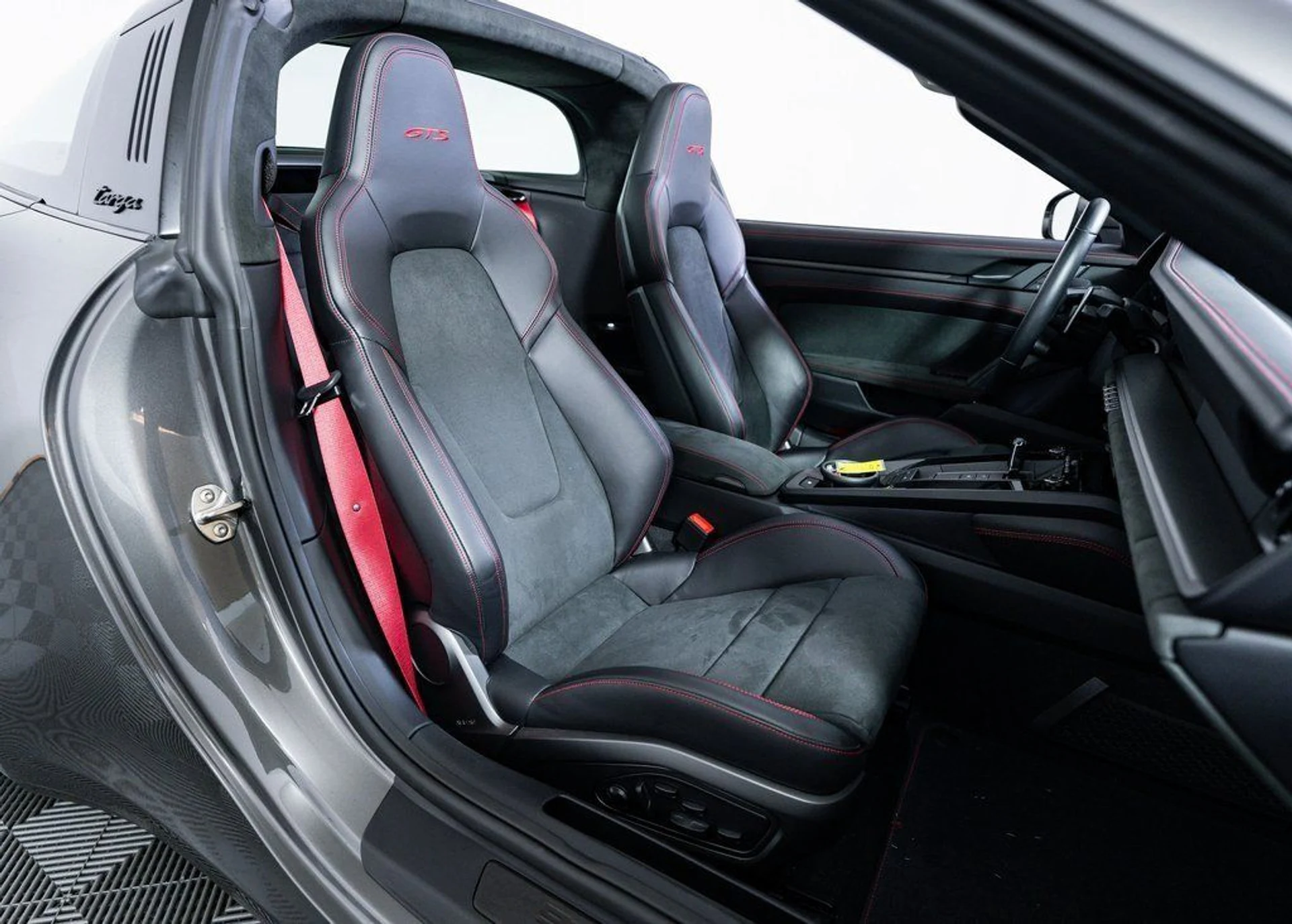 mph023_510438080_c7b9198d972303c688be85136781961d_95001c1fcd