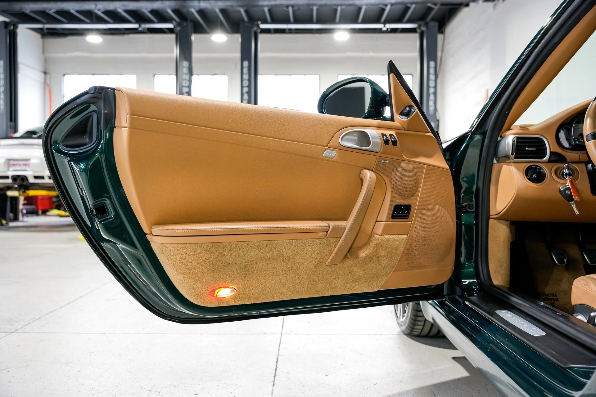 mph023_515618743_f66e87ab81b29bd56061709915adef9dx_5bac40a2a6