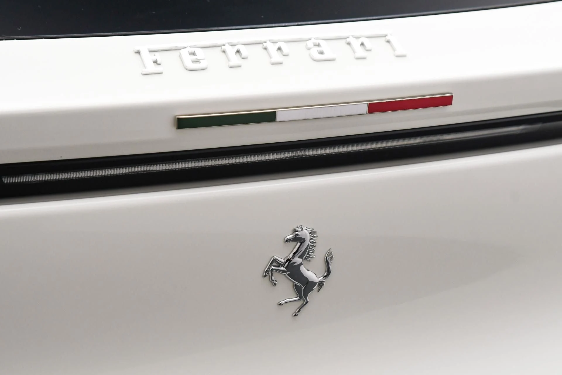 mph023_515926914_Used_2024_Ferrari_Purosangue_Purosangue_1748680540_3aac3e0f24