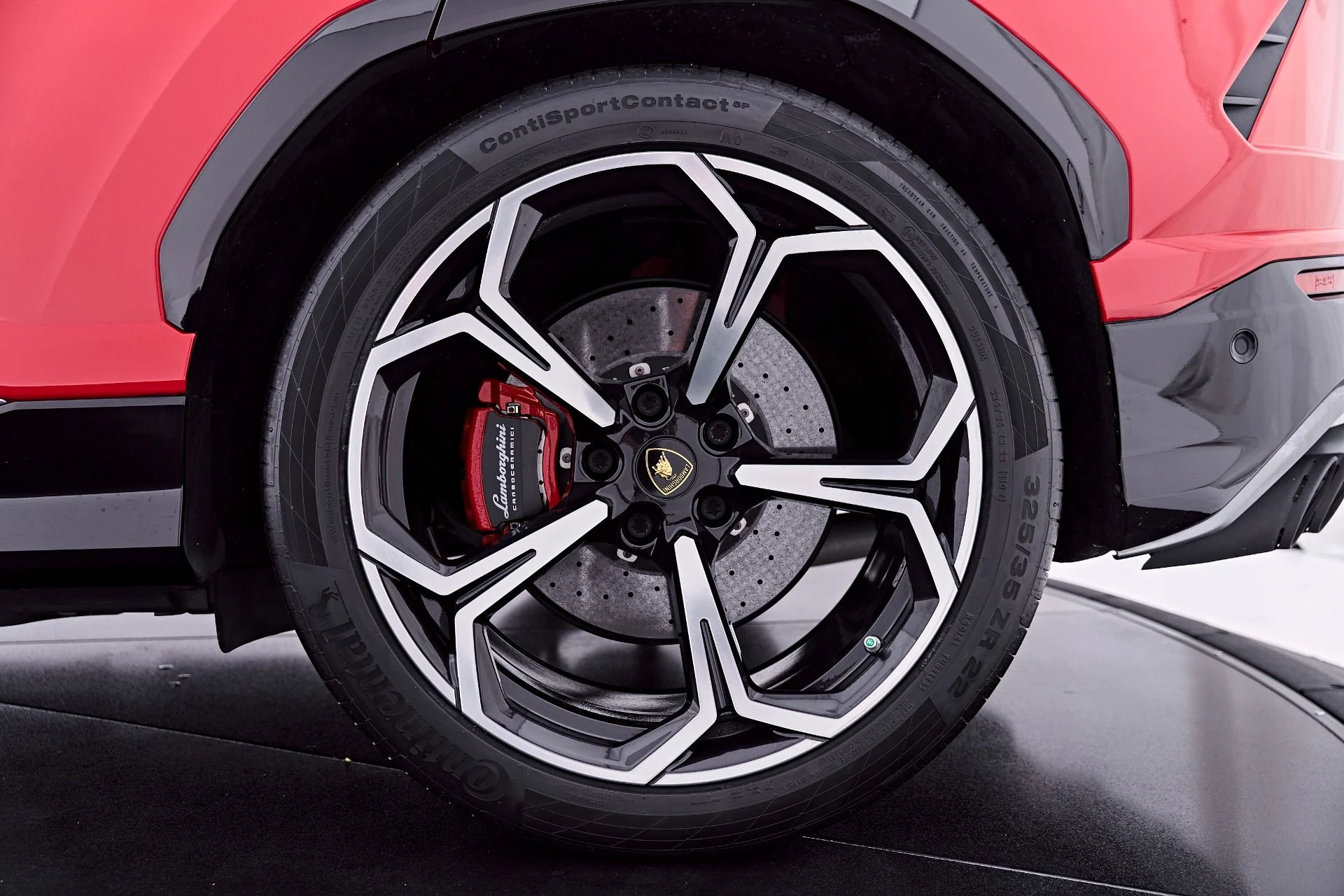 mph023_527982535_Used_2019_Lamborghini_Urus_Base_1782947949_5a007a15f2