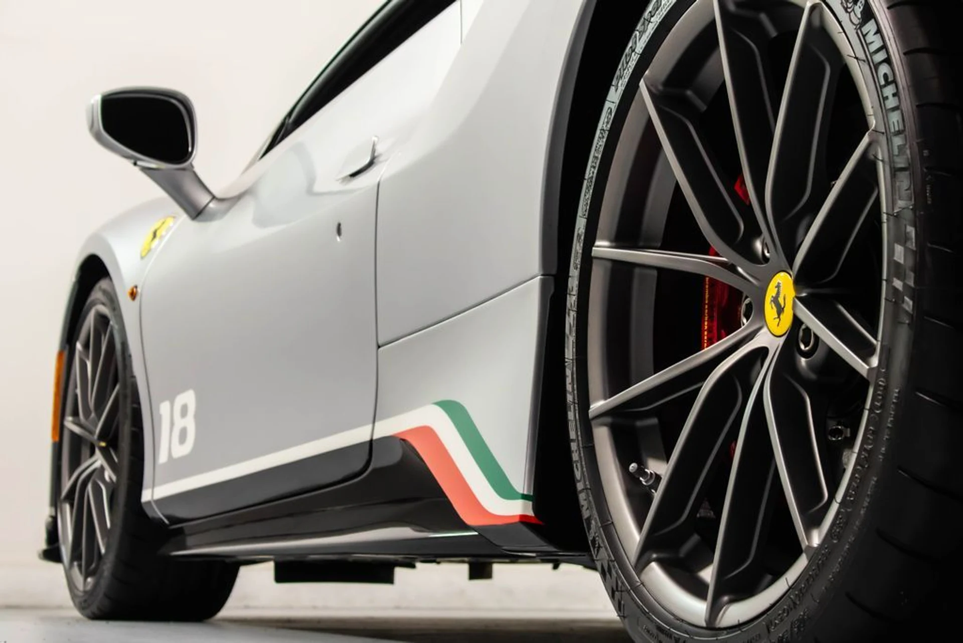 mph023_529649632_ac5ec367d28e015cb83539e747838929x_5cbb4d1da4