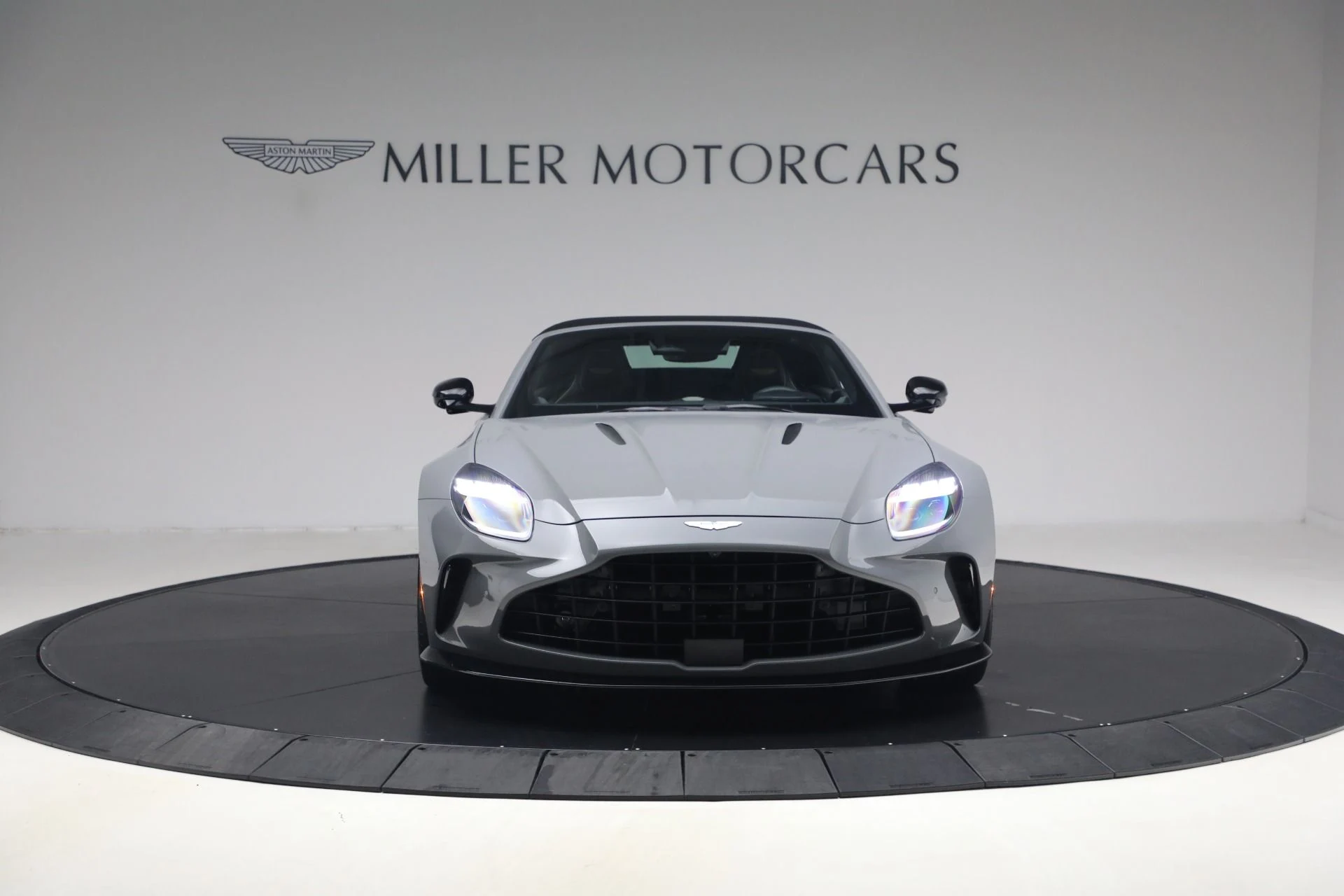mph023_538469741_New_2026_Aston_Martin_Vantage_Roadster_1790027458_29ed05297d