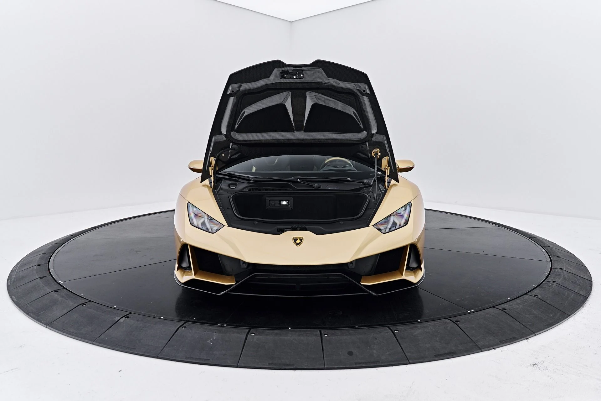 mph023_539553974_Used_2022_Lamborghini_Huracan_EVO_Base_1791315877_6985fbe4fe