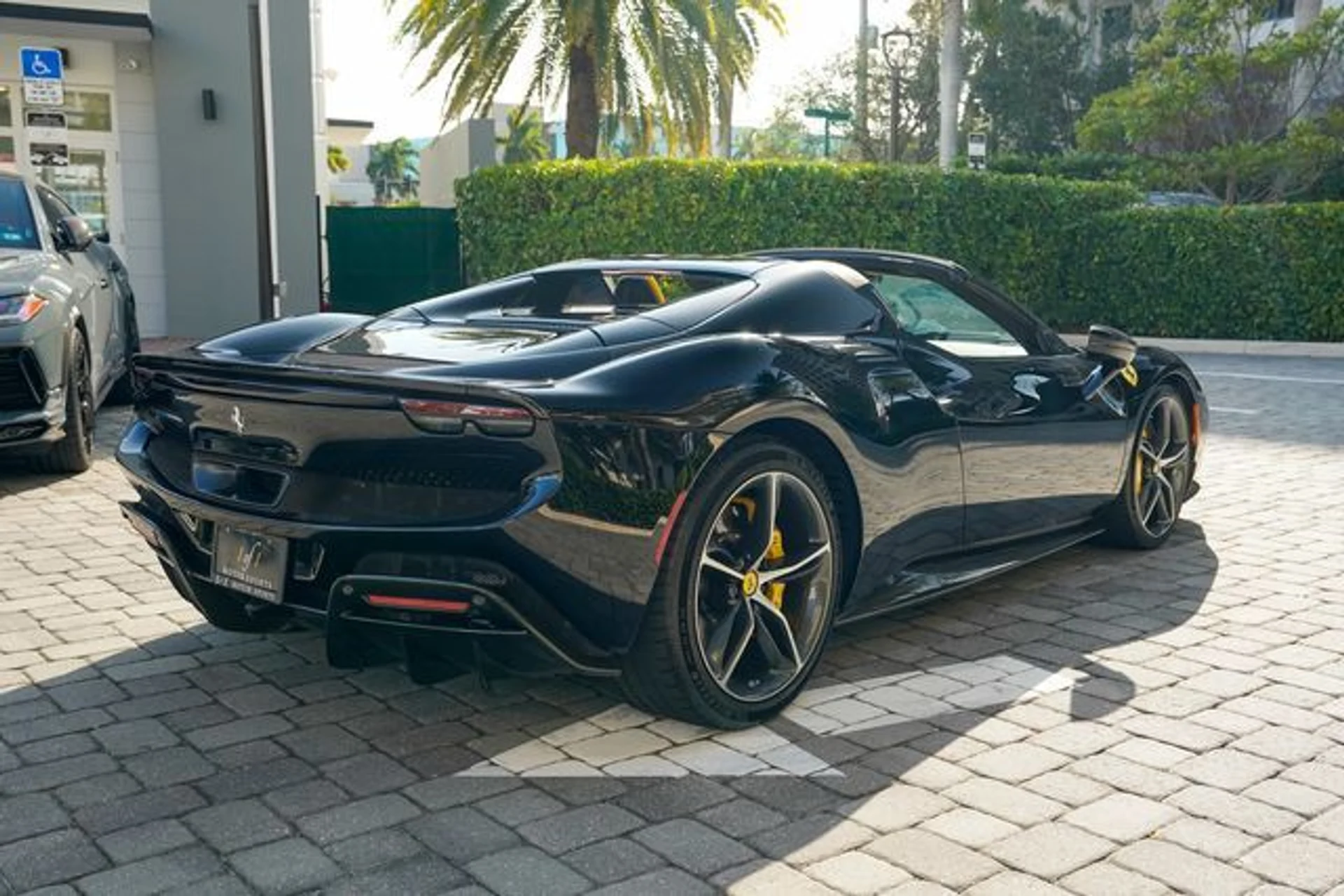 mph023_540573769_22988453_24_b2676cf8ac