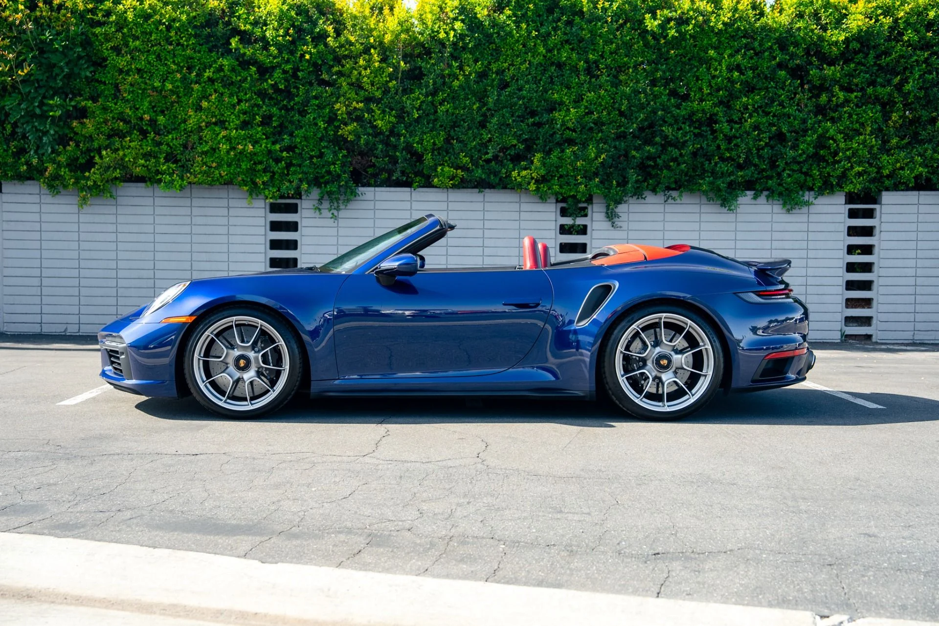 mph023_542205960_Used_2024_Porsche_911_Turbo_S_Turbo_S_1762547023_b78afd8b63