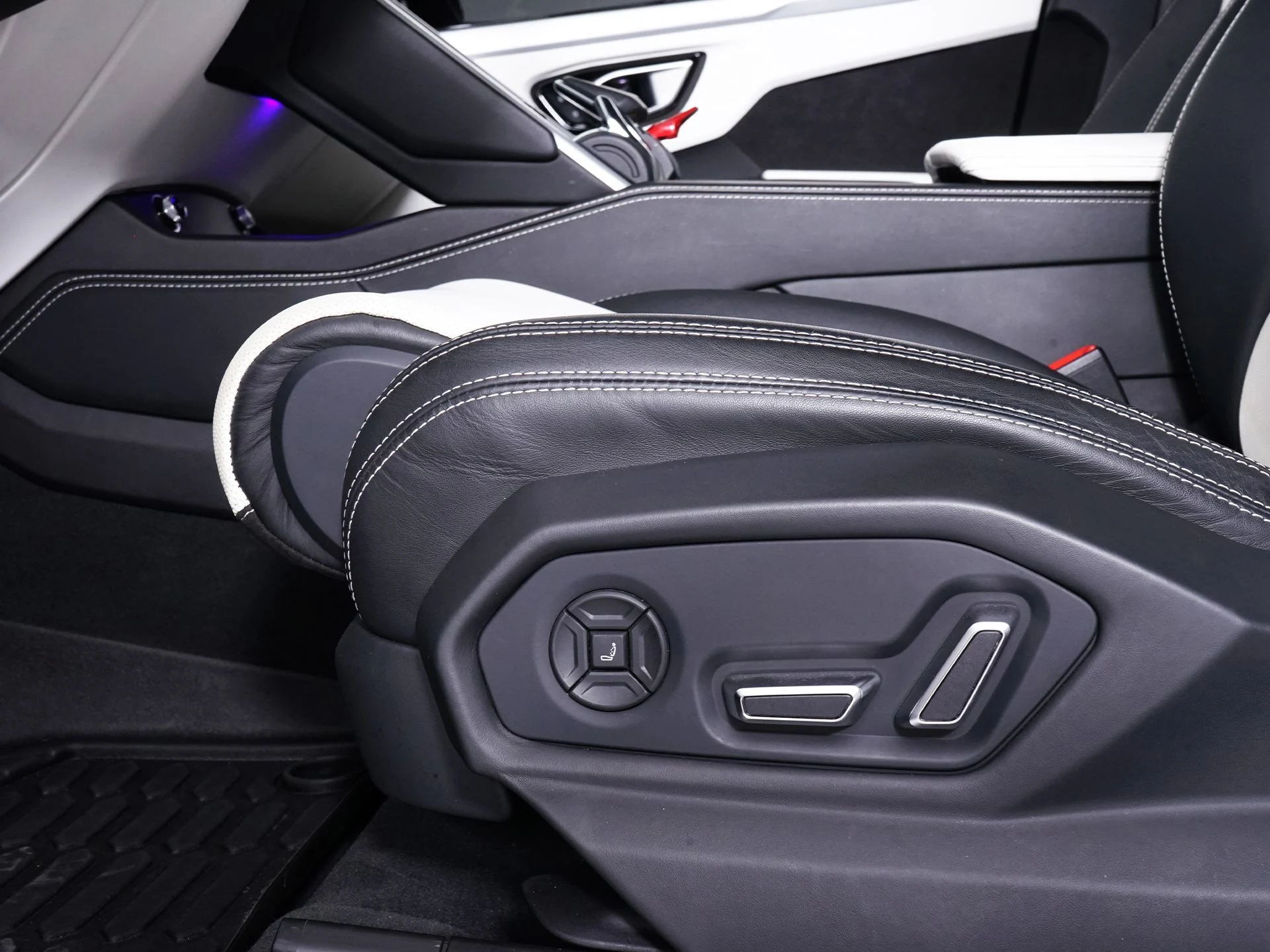 mph023_543627410_5d6930ec2c8a8c876c6a44d77d1eded3x_2a702c7154