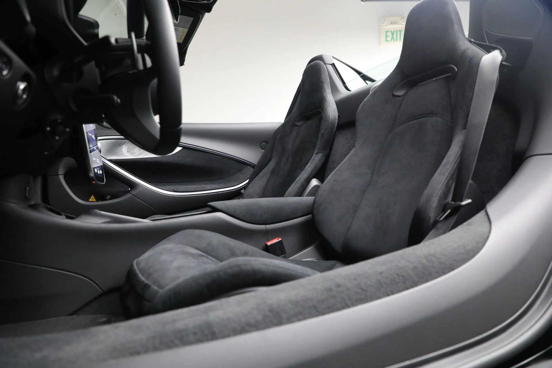 mph023_55484501_New_2025_Mc_Laren_Artura_Spider_36e1234859