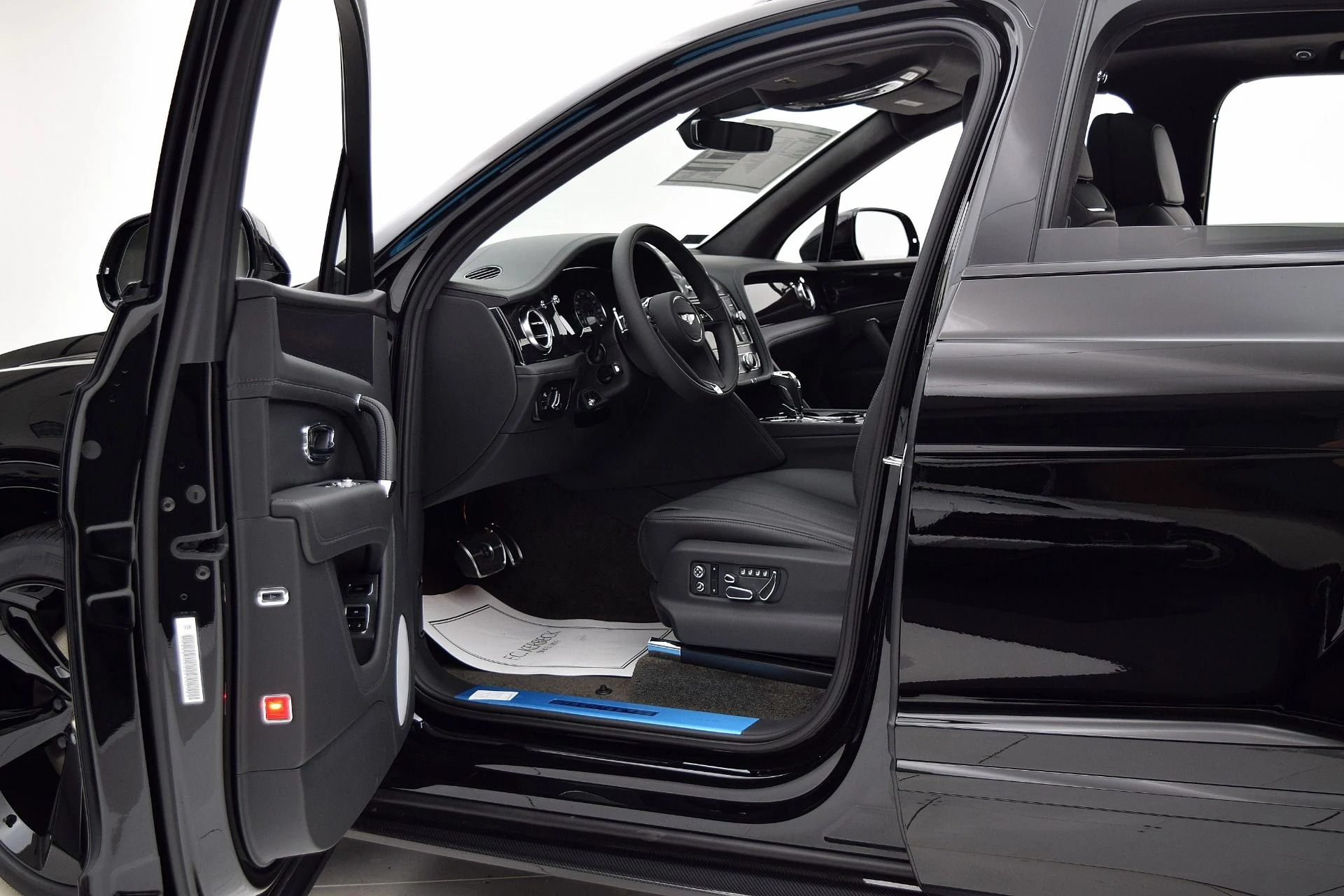 mph023_560666761_Used_2019_Bentley_Bentayga_V8_061ce398de