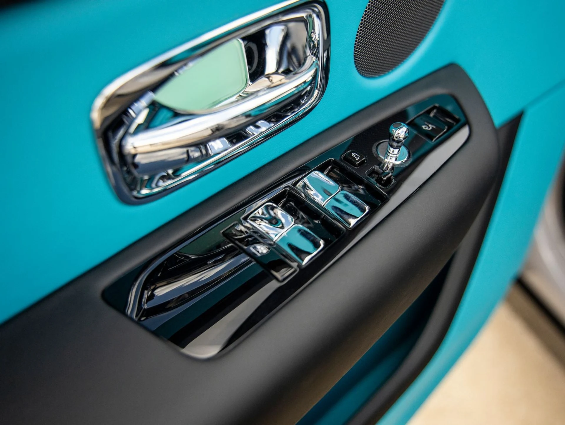 mph023_561281312_24_6652d3d24c