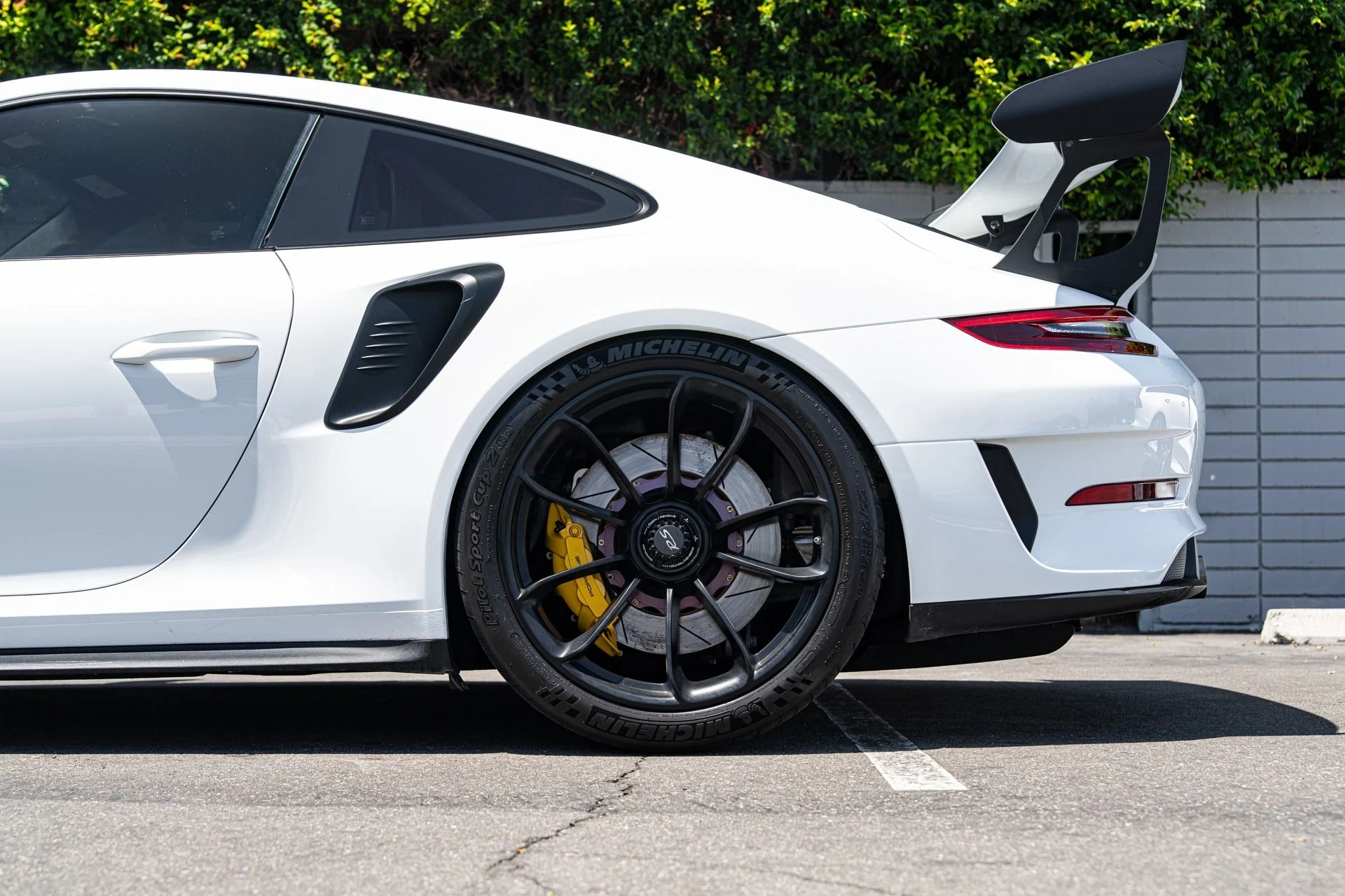 mph023_5698414_Used_2019_Porsche_911_GT_3_RS_1754072608_28d6a13445