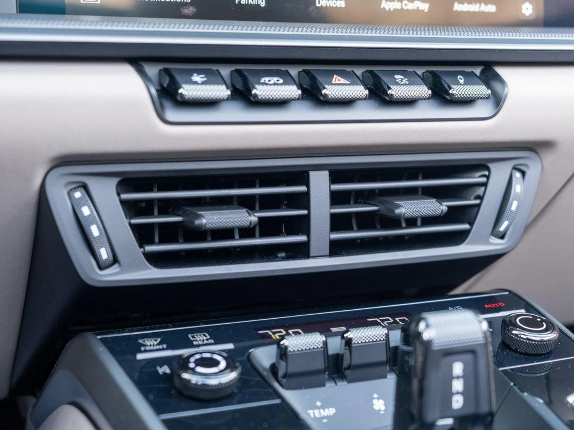 mph023_570498148_f_O31_Q3iuql_V_Mf_Ia_N2_X7_Pz_e_D_Fk_956ba68ea5