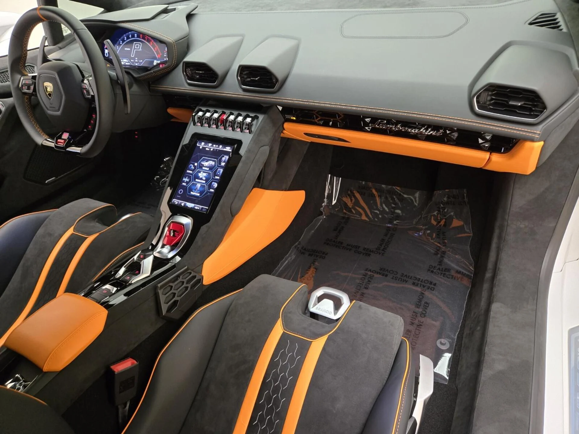 mph023_571807894_Used_2023_Lamborghini_Huracan_Tecnica_1777355913_8eb6e3a473